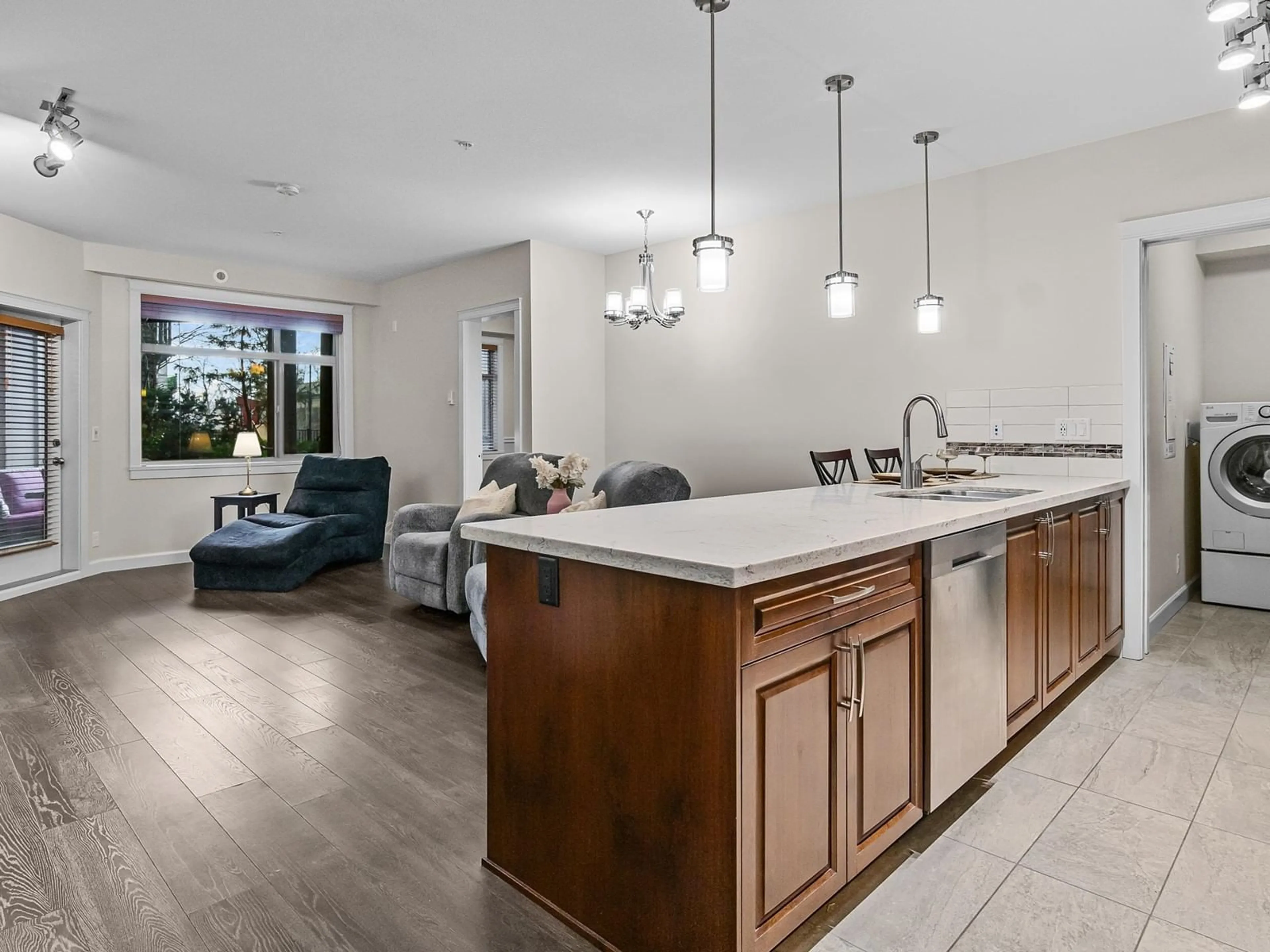 Open concept kitchen, ceramic/tile floor for A113 - 20716 WILLOUGHBY TOWN CENTRE, Langley British Columbia V2Y3J7