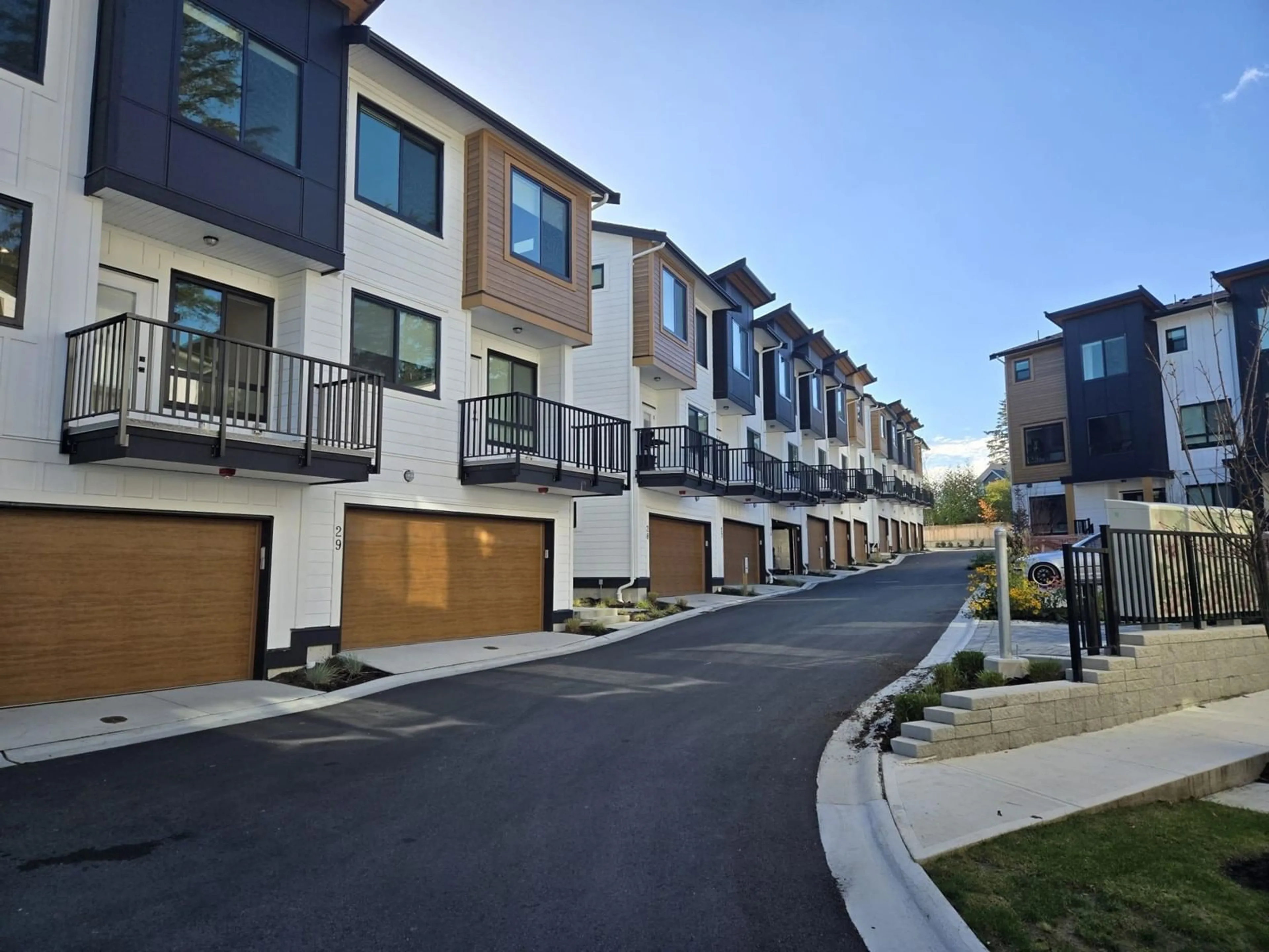 A pic from outside/outdoor area/front of a property/back of a property/a pic from drone, street for 23 - 17538 100, Surrey British Columbia V4N5H1