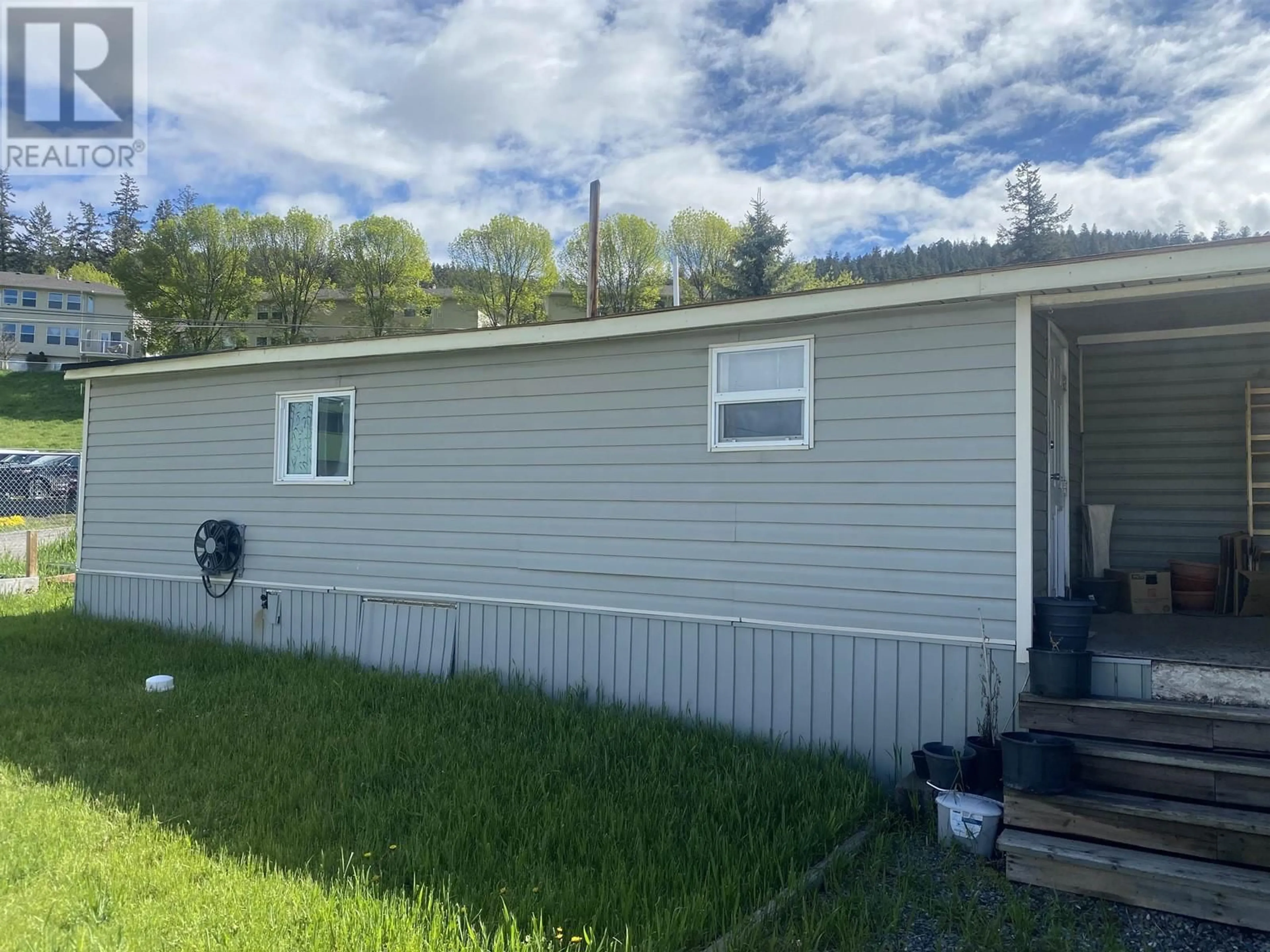 Home with vinyl exterior material, water/lake/river/ocean view for 8 - 302 BROADWAY AVENUE, Williams Lake British Columbia V2G2Y7