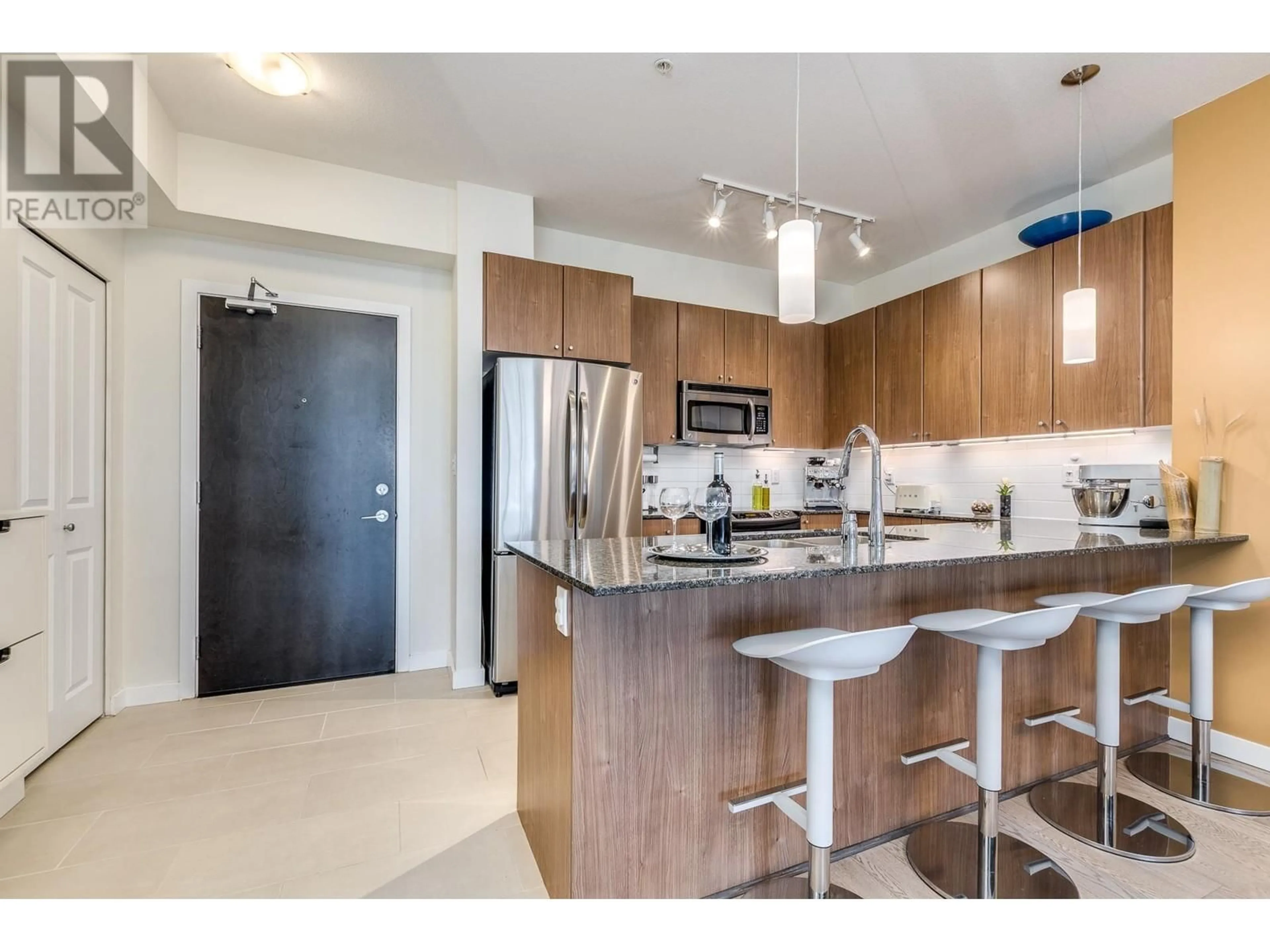 Open concept kitchen, unknown for 305 - 245 ROSS DRIVE, New Westminster British Columbia V3L0C6