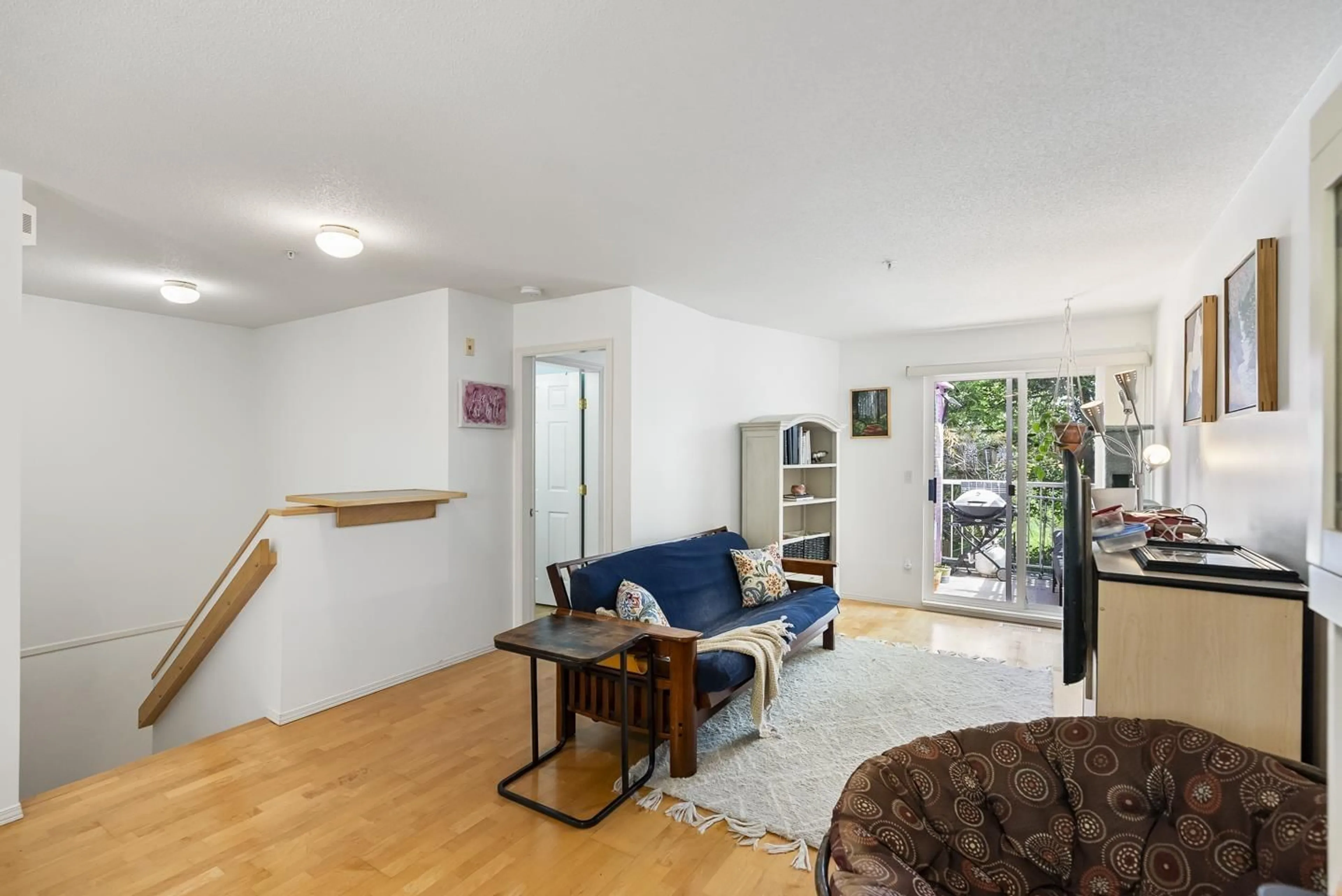 Living room with furniture, unknown for 2 - 20543 96, Langley British Columbia V1M3W3