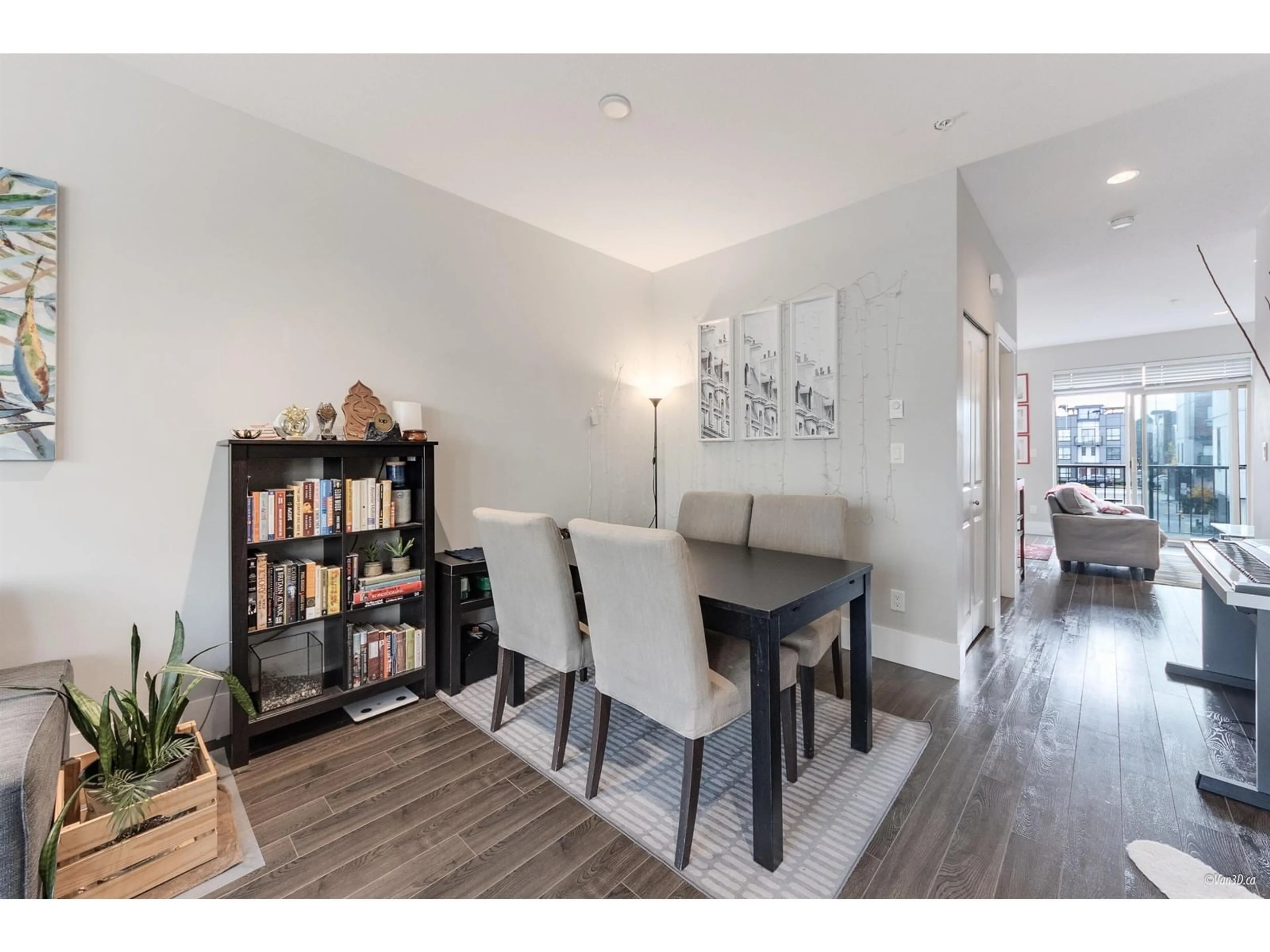 Dining room, wood/laminate floor for 25 - 19752 55A, Langley British Columbia V3A3X2