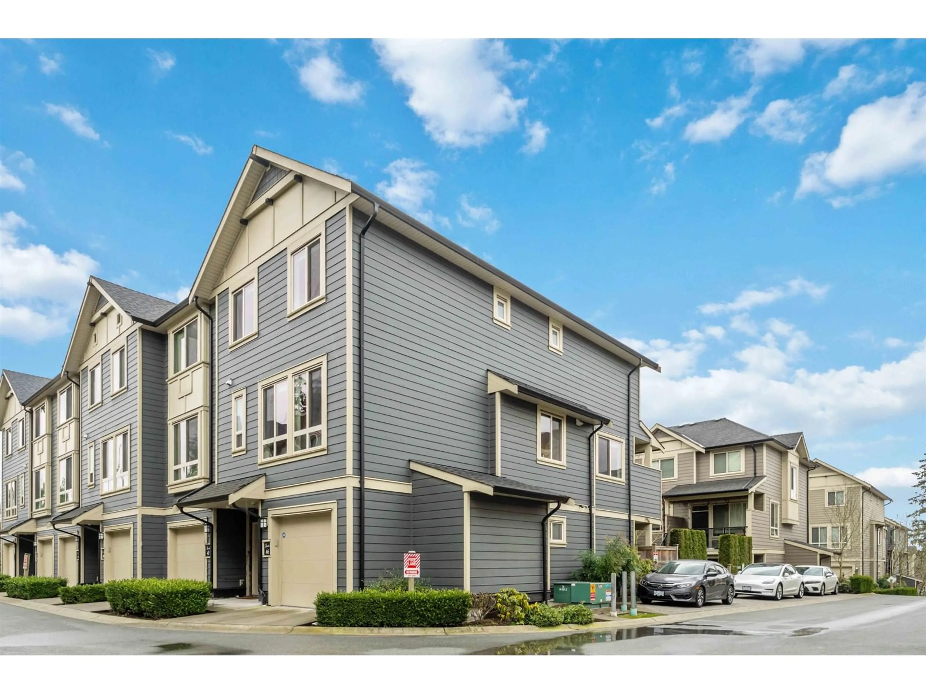 Home with vinyl exterior material, street for 46 - 19913 70, Langley British Columbia V2Y0S9