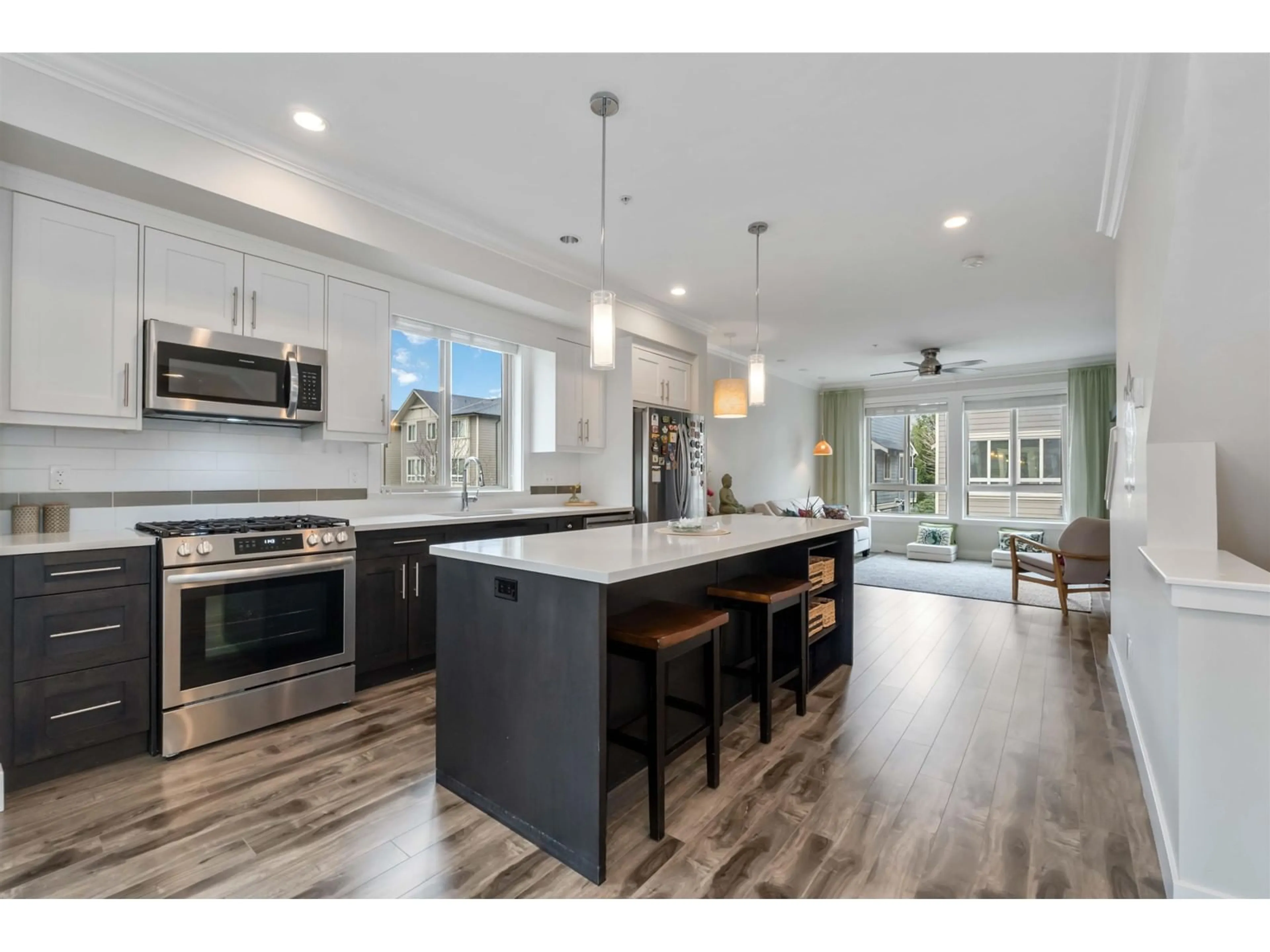 Open concept kitchen, unknown for 46 - 19913 70, Langley British Columbia V2Y0S9