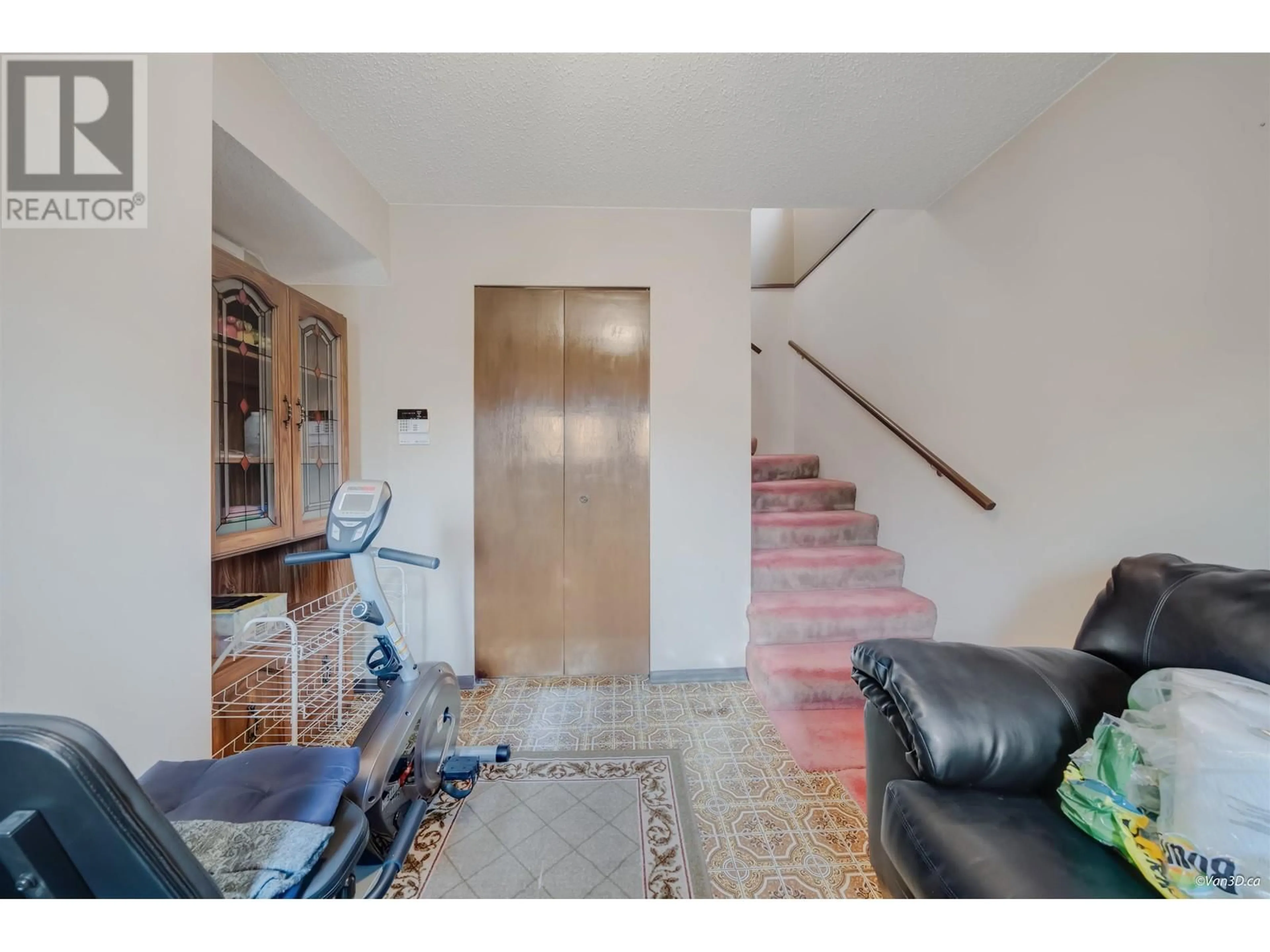 Unknown for 361 61ST AVENUE, Vancouver British Columbia V5X2B5