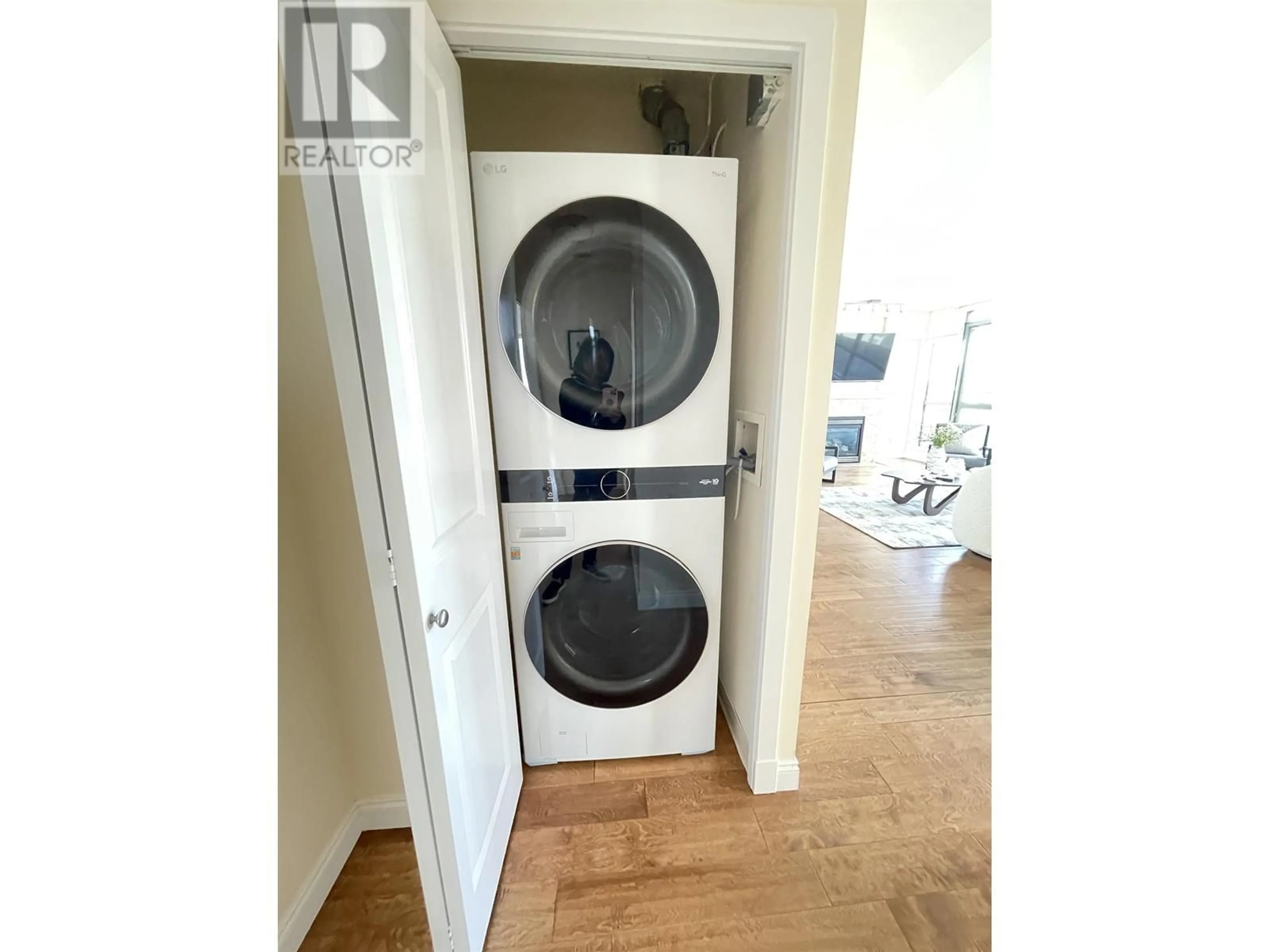 Laundry room for 1702 - 4788 HAZEL STREET, Burnaby British Columbia V5H4V9