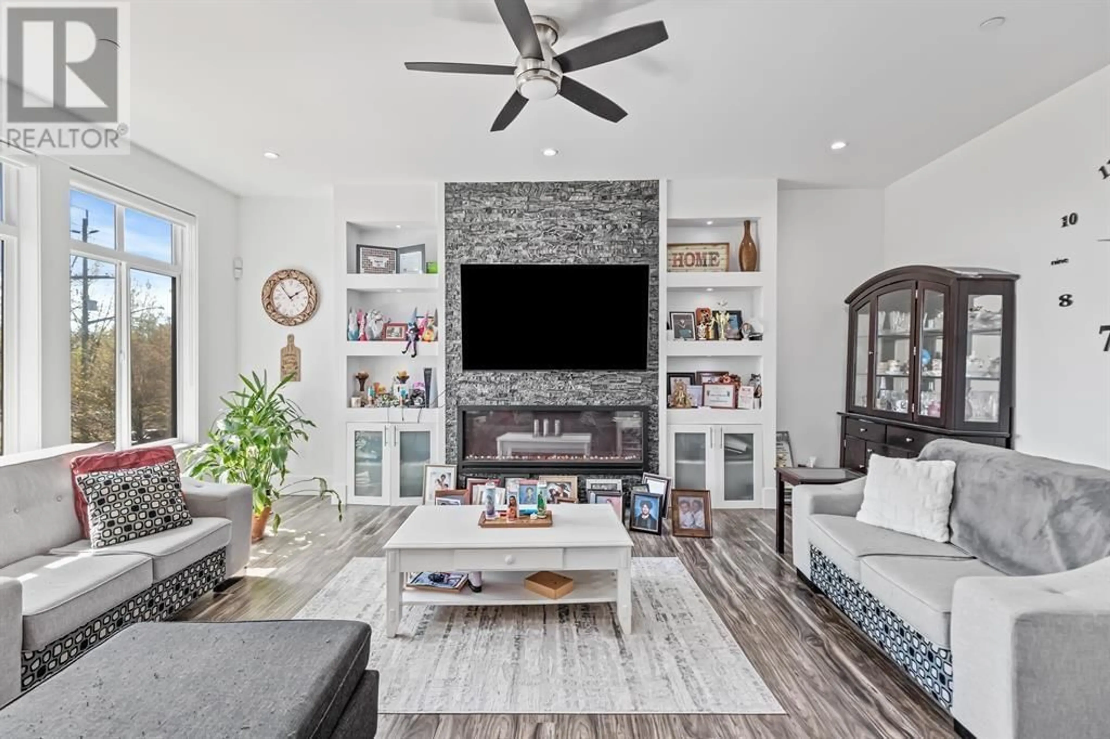 Living room with furniture, unknown for 24531 DEWDNEY TRUNK ROAD, Maple Ridge British Columbia V4R1W9