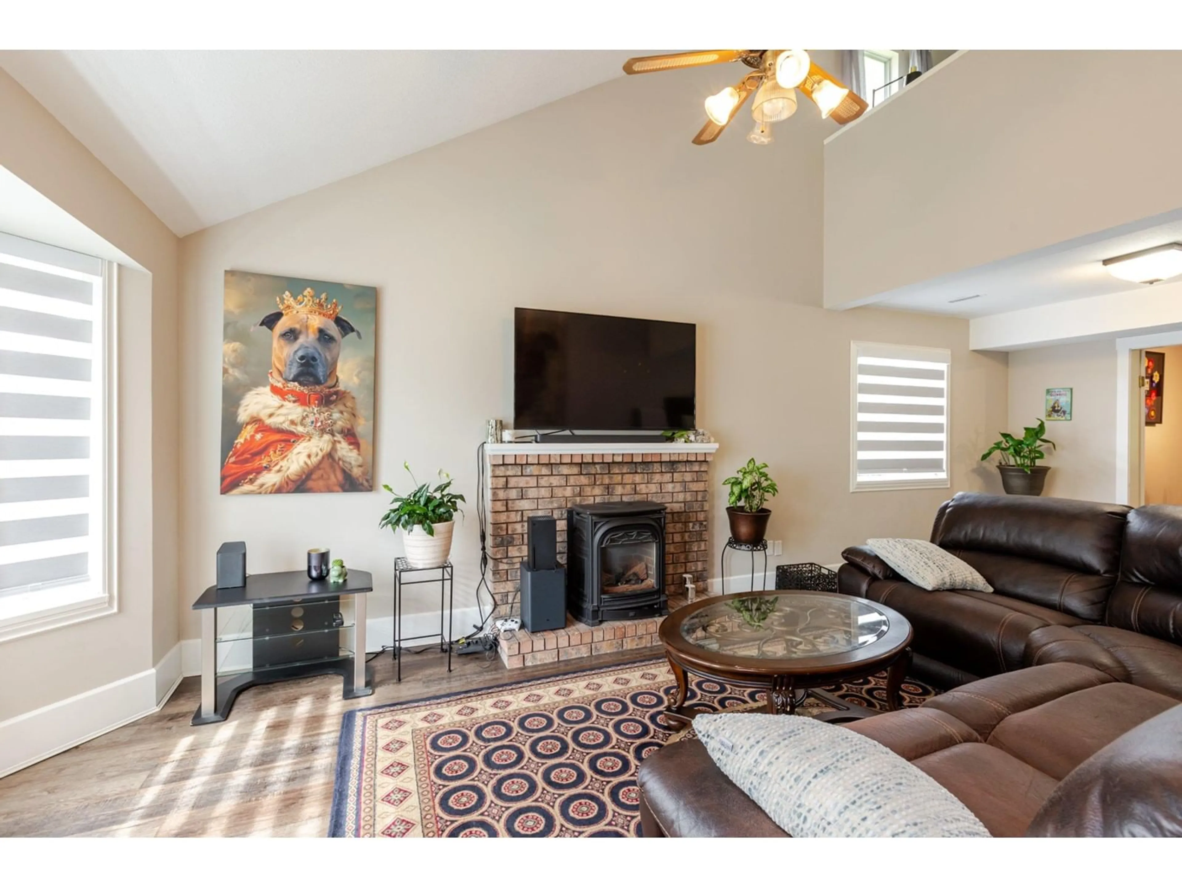 Living room with furniture, ceramic/tile floor for 3376 197, Langley British Columbia V3A7X3