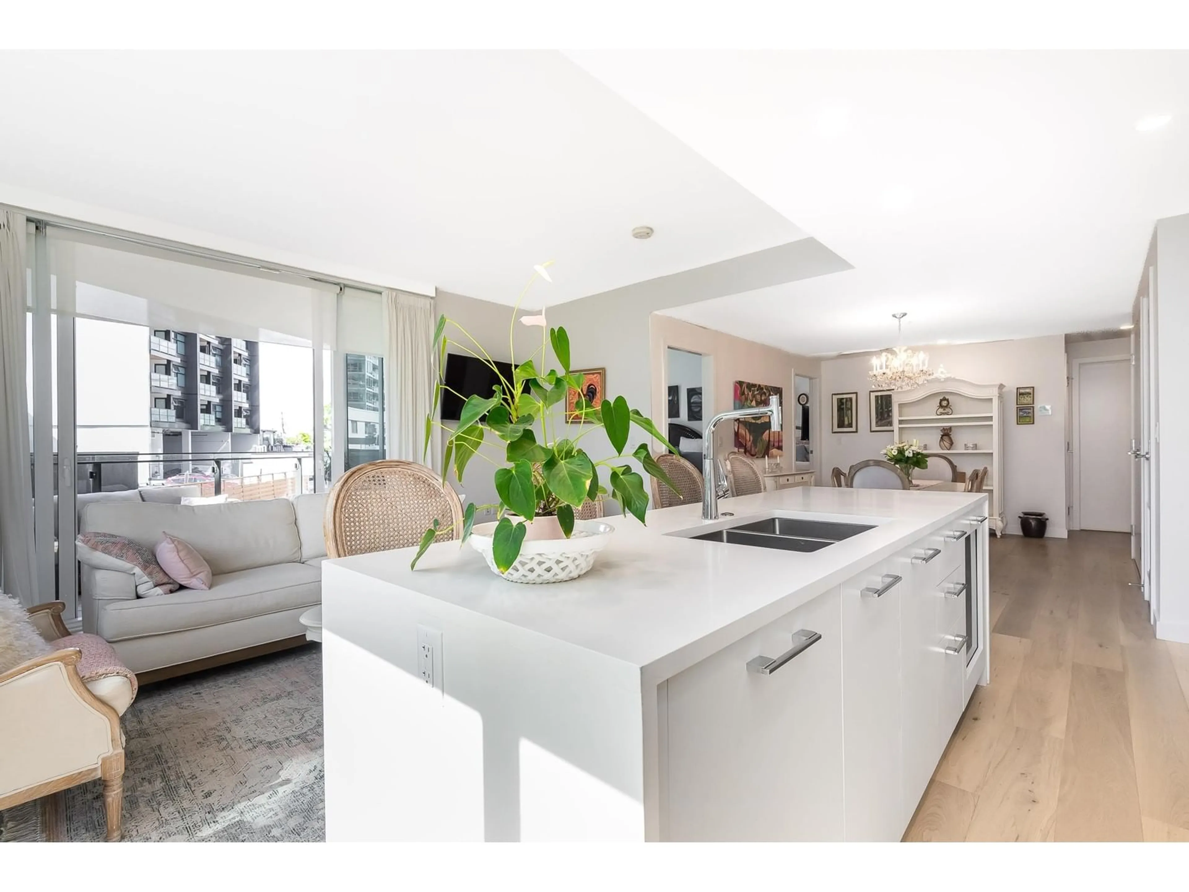 Open concept kitchen, unknown for 202 - 1439 GEORGE, White Rock British Columbia V4B0B9