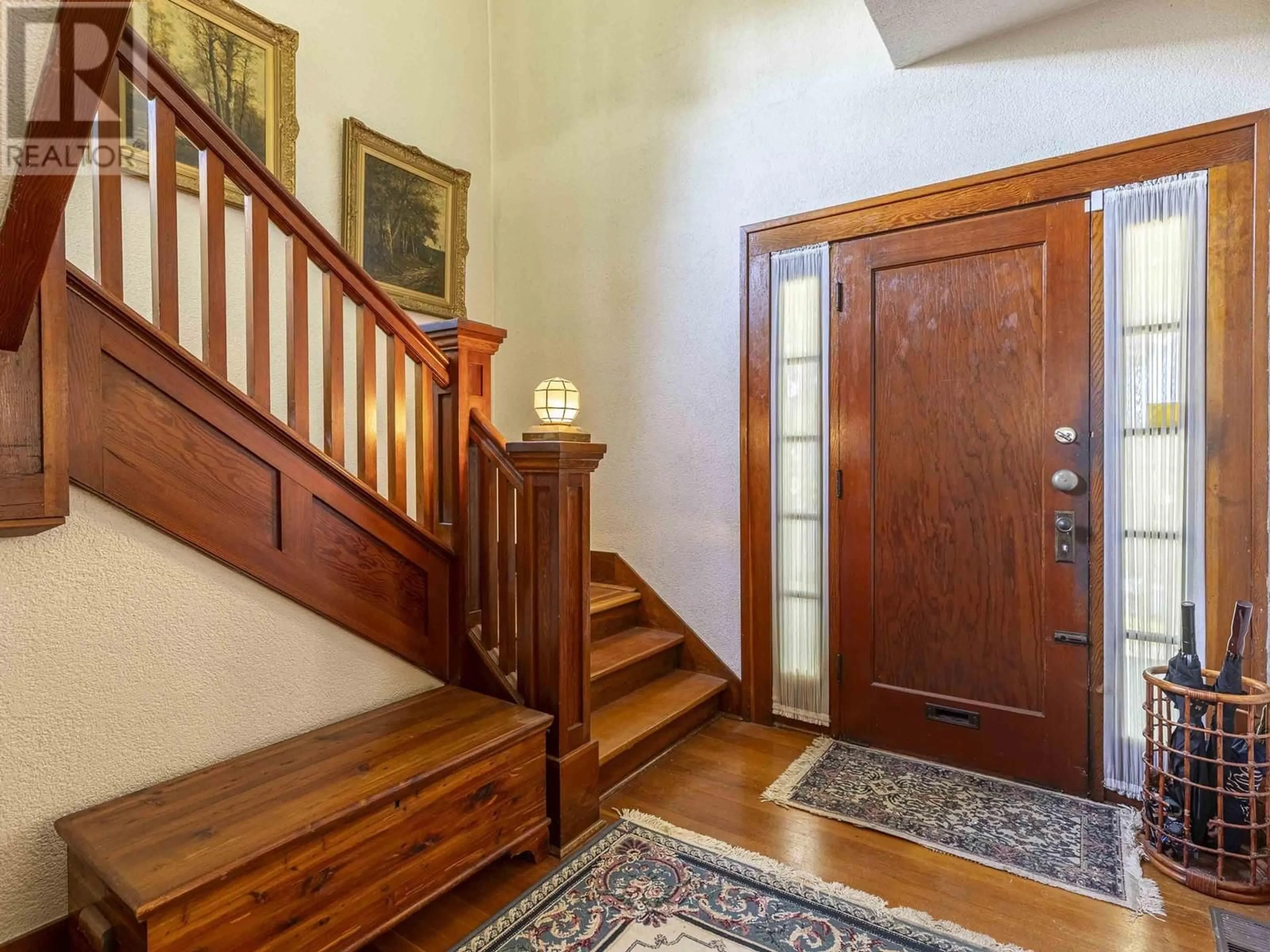 Indoor foyer for 3536 22ND AVENUE, Vancouver British Columbia V6S1J3