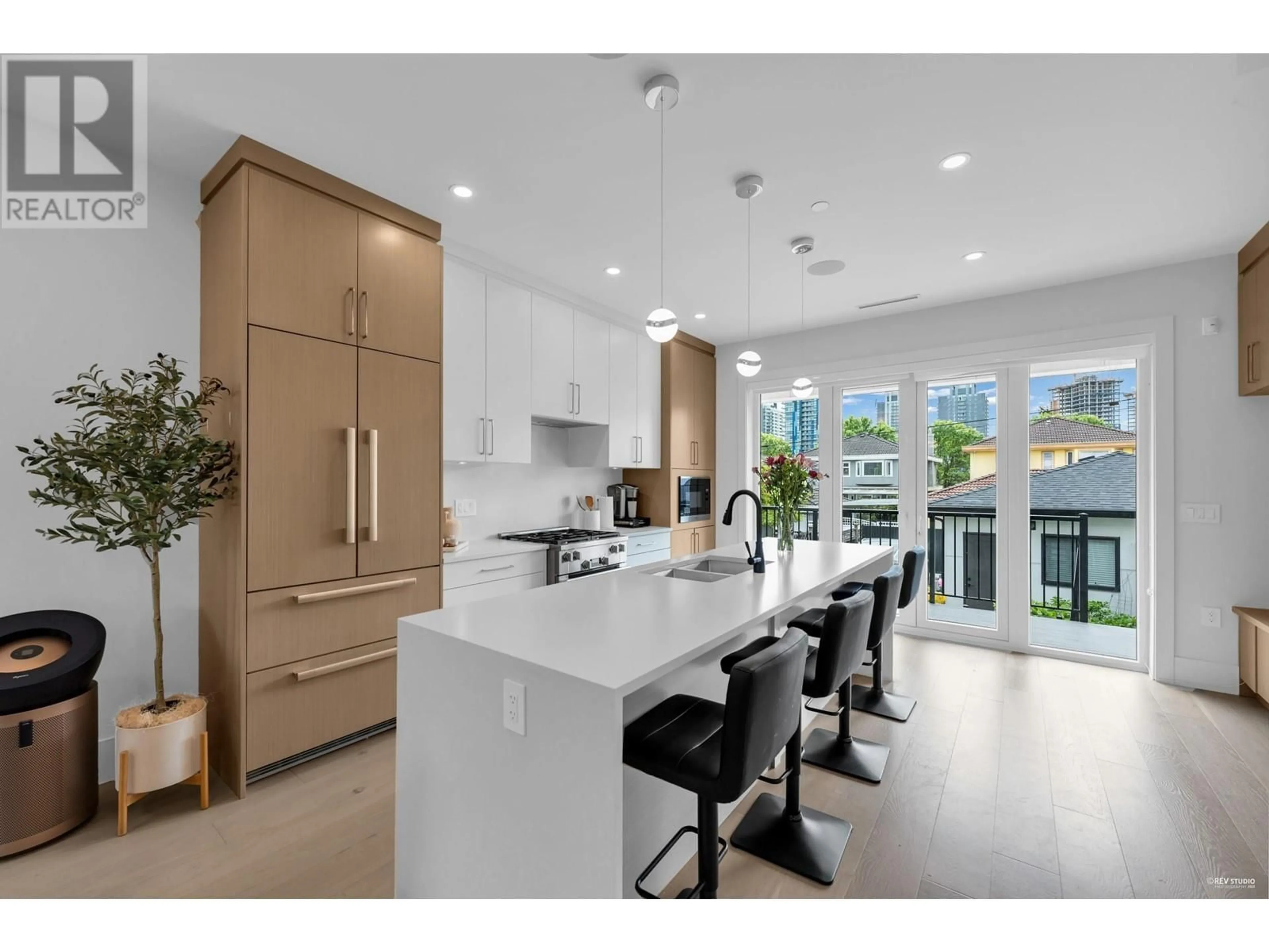 Open concept kitchen, unknown for 560 63RD AVENUE, Vancouver British Columbia V6P2G8