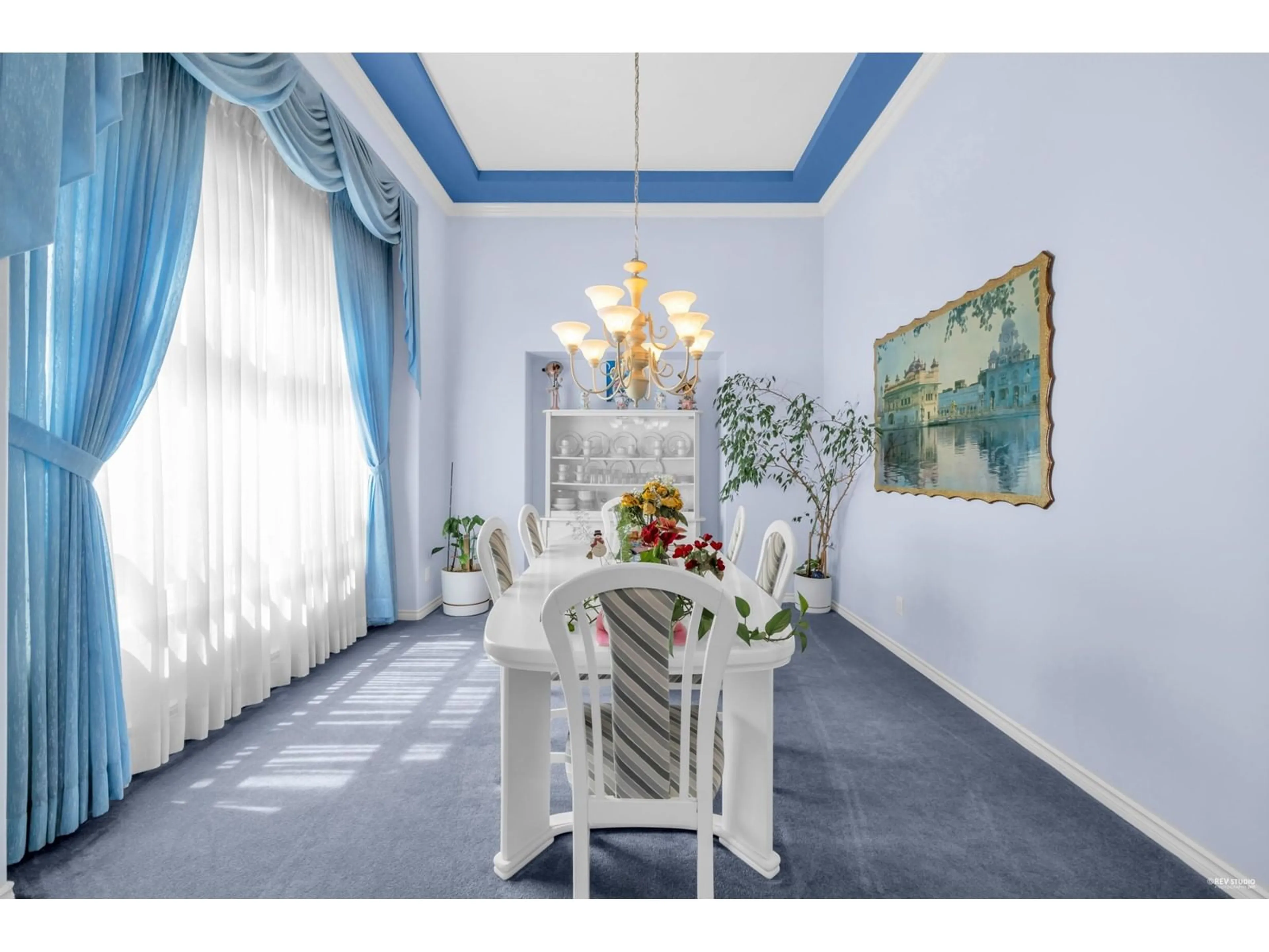 Dining room, ceramic/tile floor for 15811 96, Surrey British Columbia V4N2R8