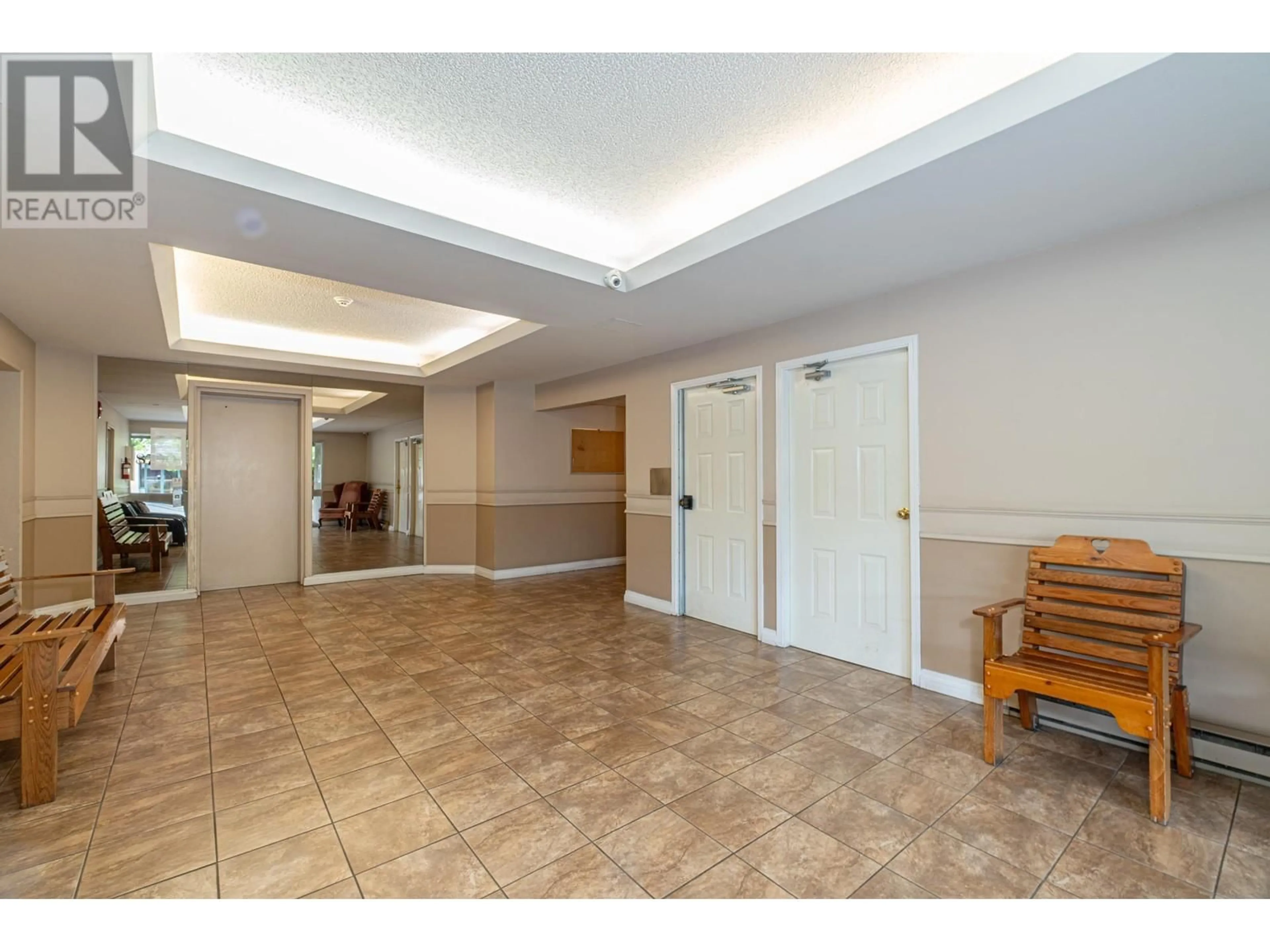 Indoor foyer for 105 - 8700 WESTMINSTER HIGHWAY, Richmond British Columbia V6X1A8