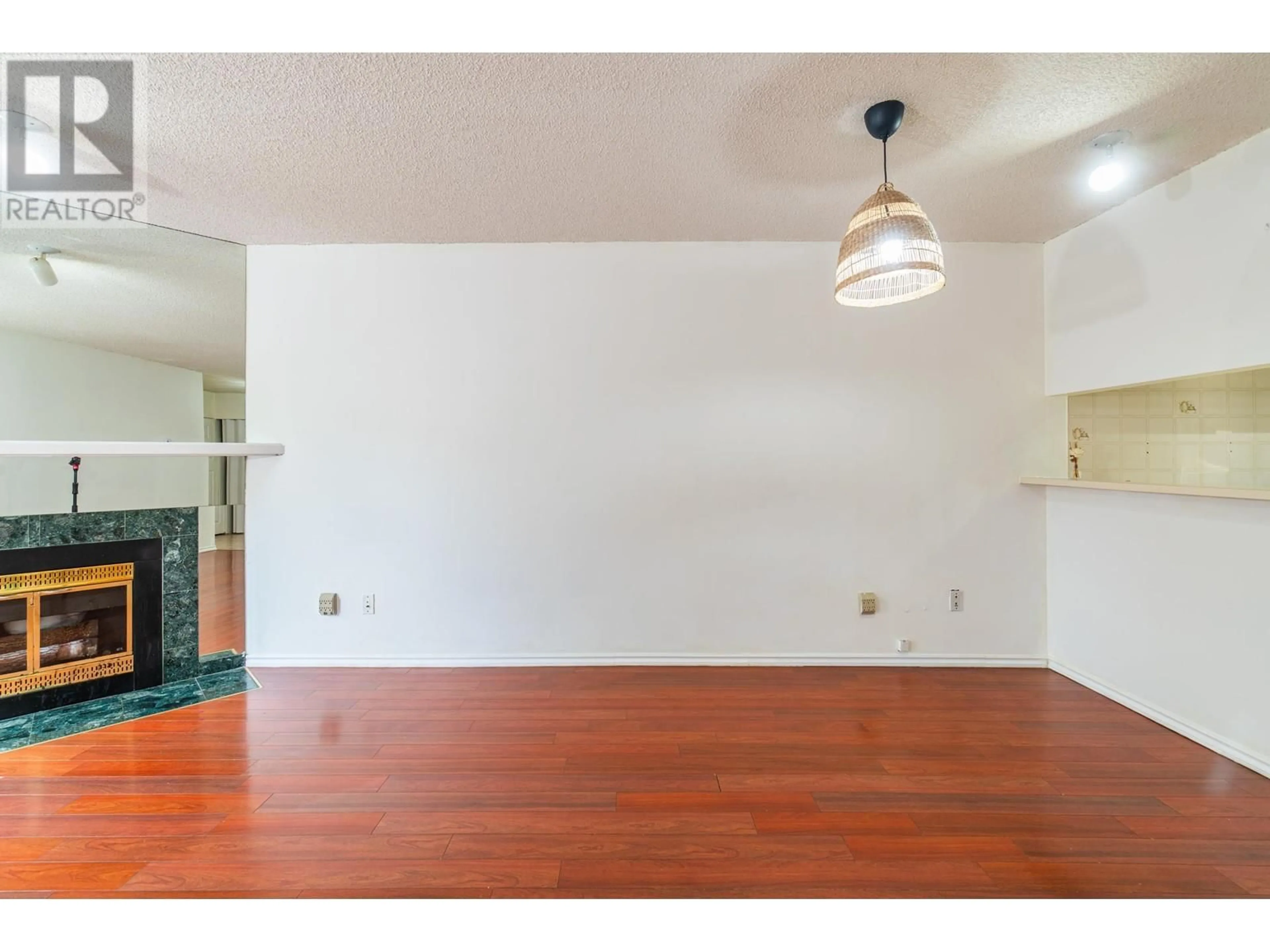 A pic of a room for 105 - 8700 WESTMINSTER HIGHWAY, Richmond British Columbia V6X1A8