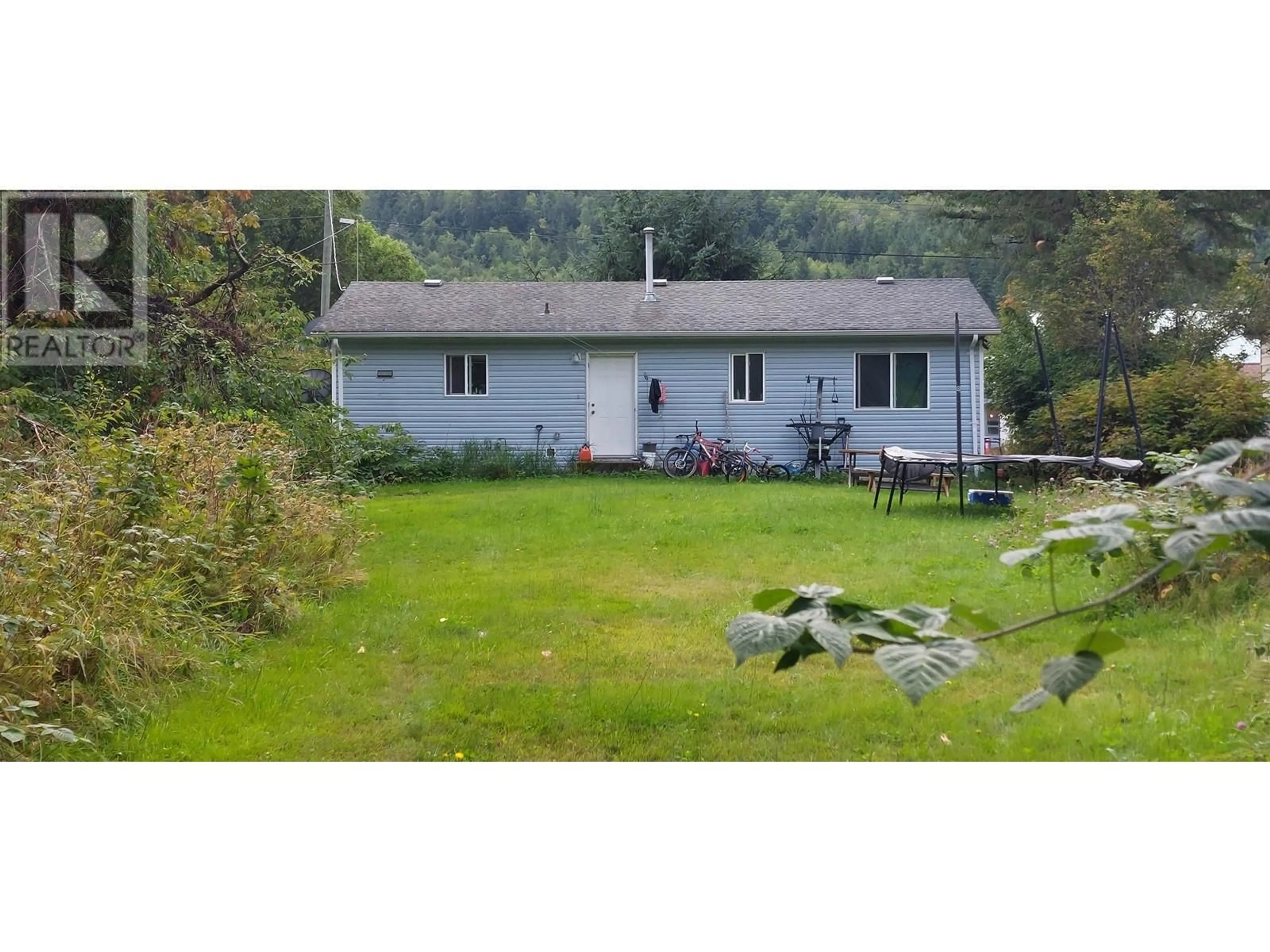 A pic from outside/outdoor area/front of a property/back of a property/a pic from drone, water/lake/river/ocean view for 1030 ELCHO STREET, Bella Coola British Columbia V0T1C0