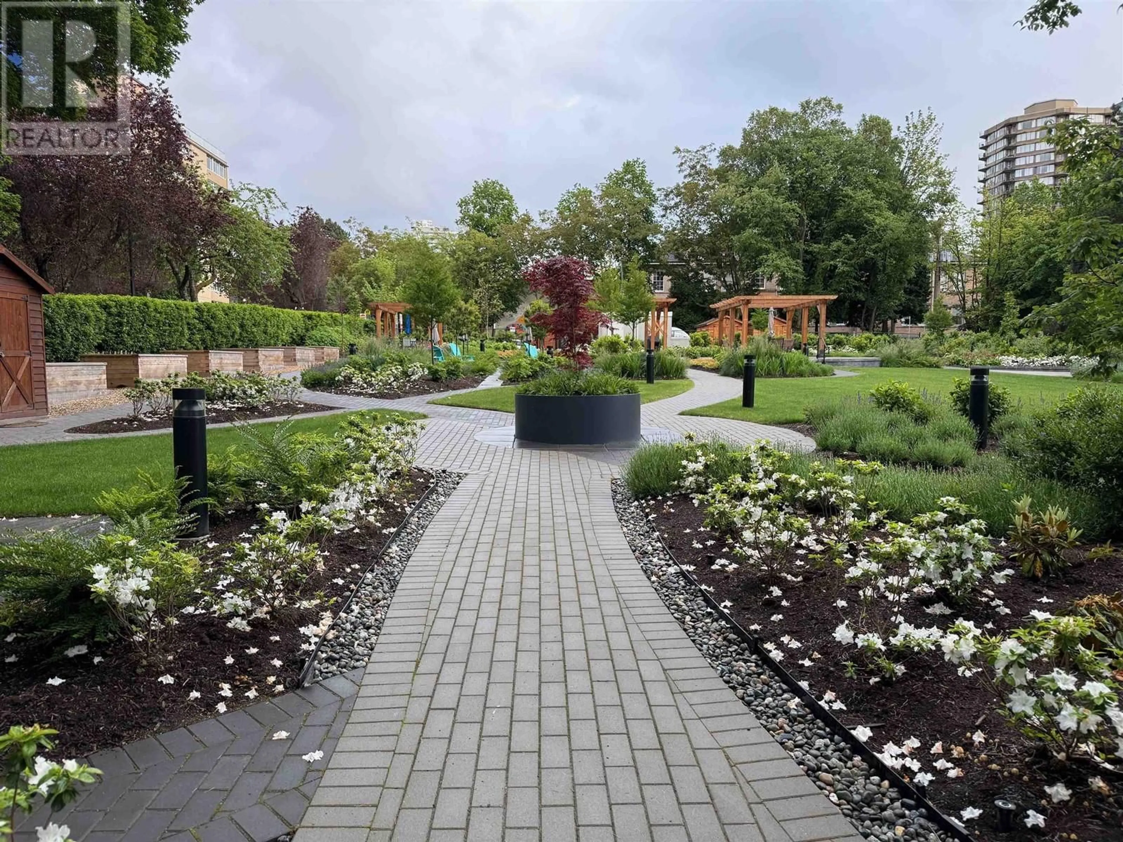 Patio, street for 201 - 1740 COMOX, Vancouver British Columbia V6G2Z1