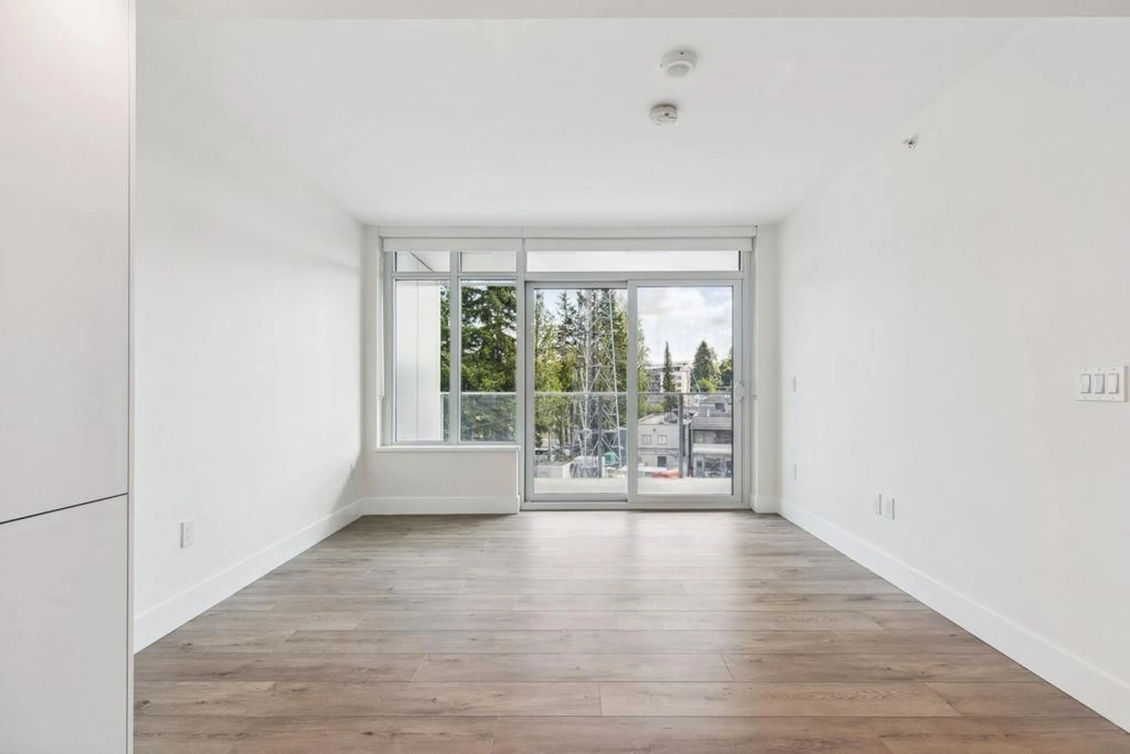 A pic of a room for 401 - 10428 WHALLEY, Surrey British Columbia V3T0W2