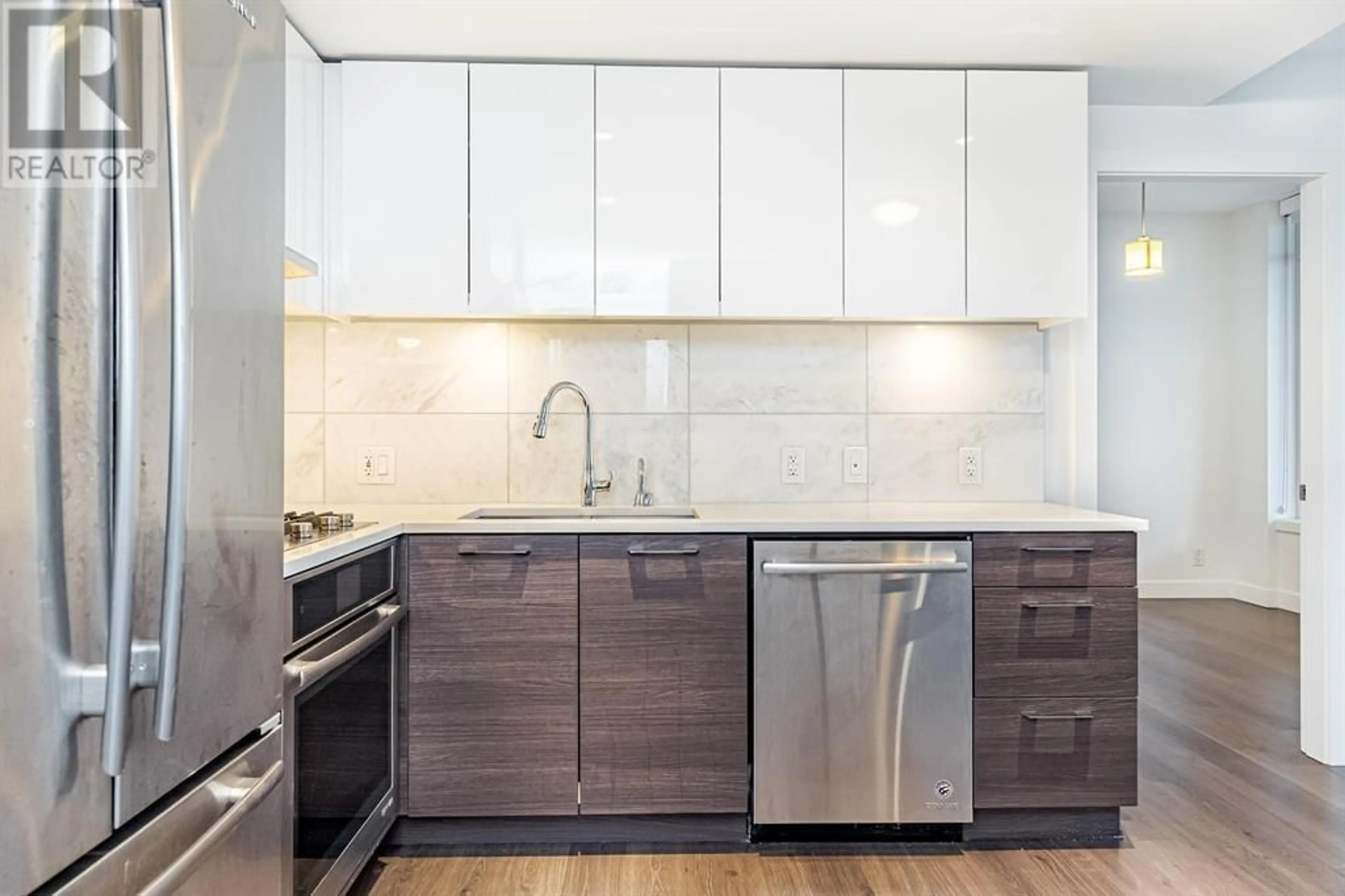 Standard kitchen, unknown for 2106 - 8538 RIVER DISTRICT CROSSING, Vancouver British Columbia V5S0C9