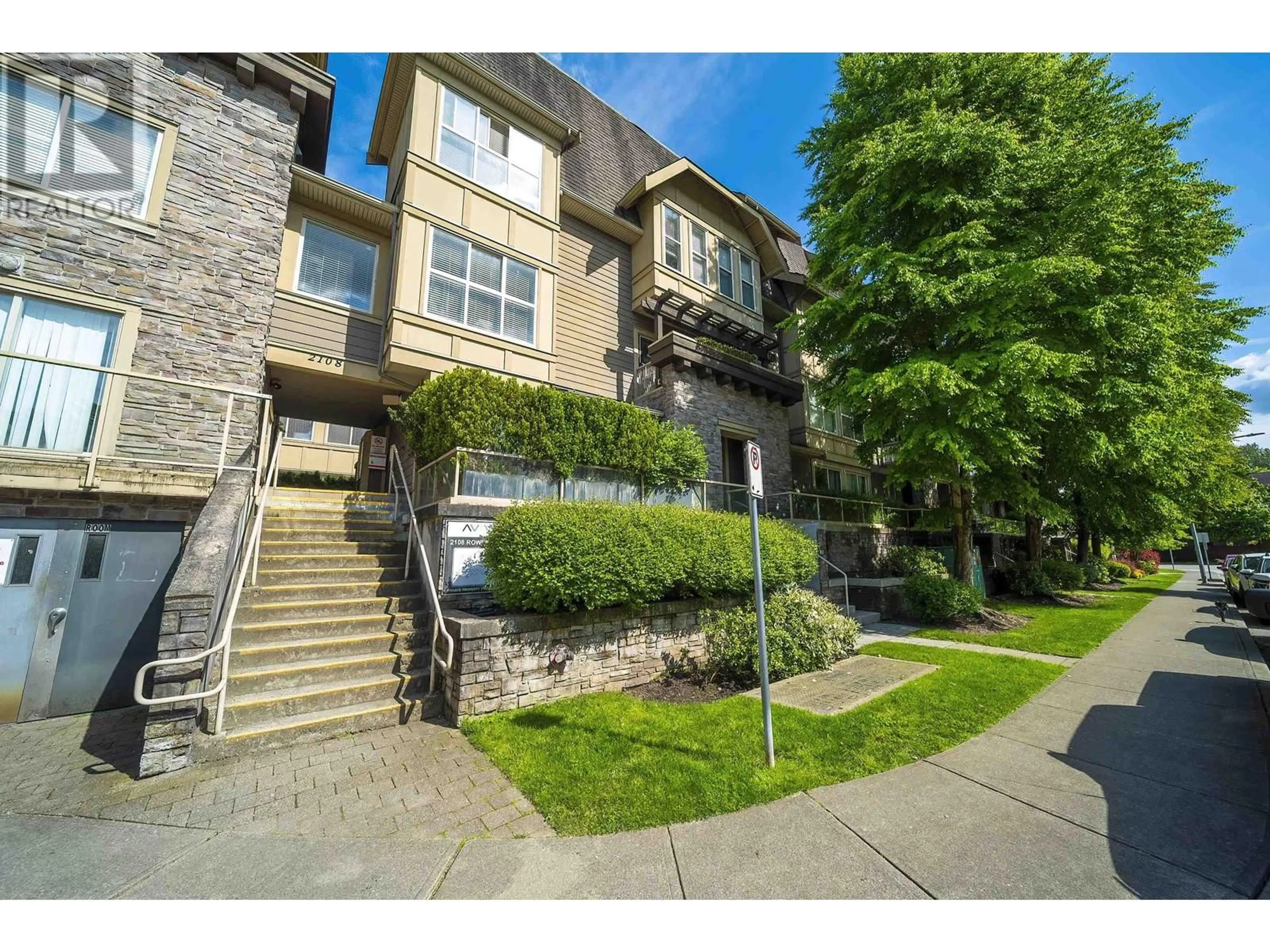 Unknown for 124 - 2108 ROWLAND STREET, Port Coquitlam British Columbia V3C0C1