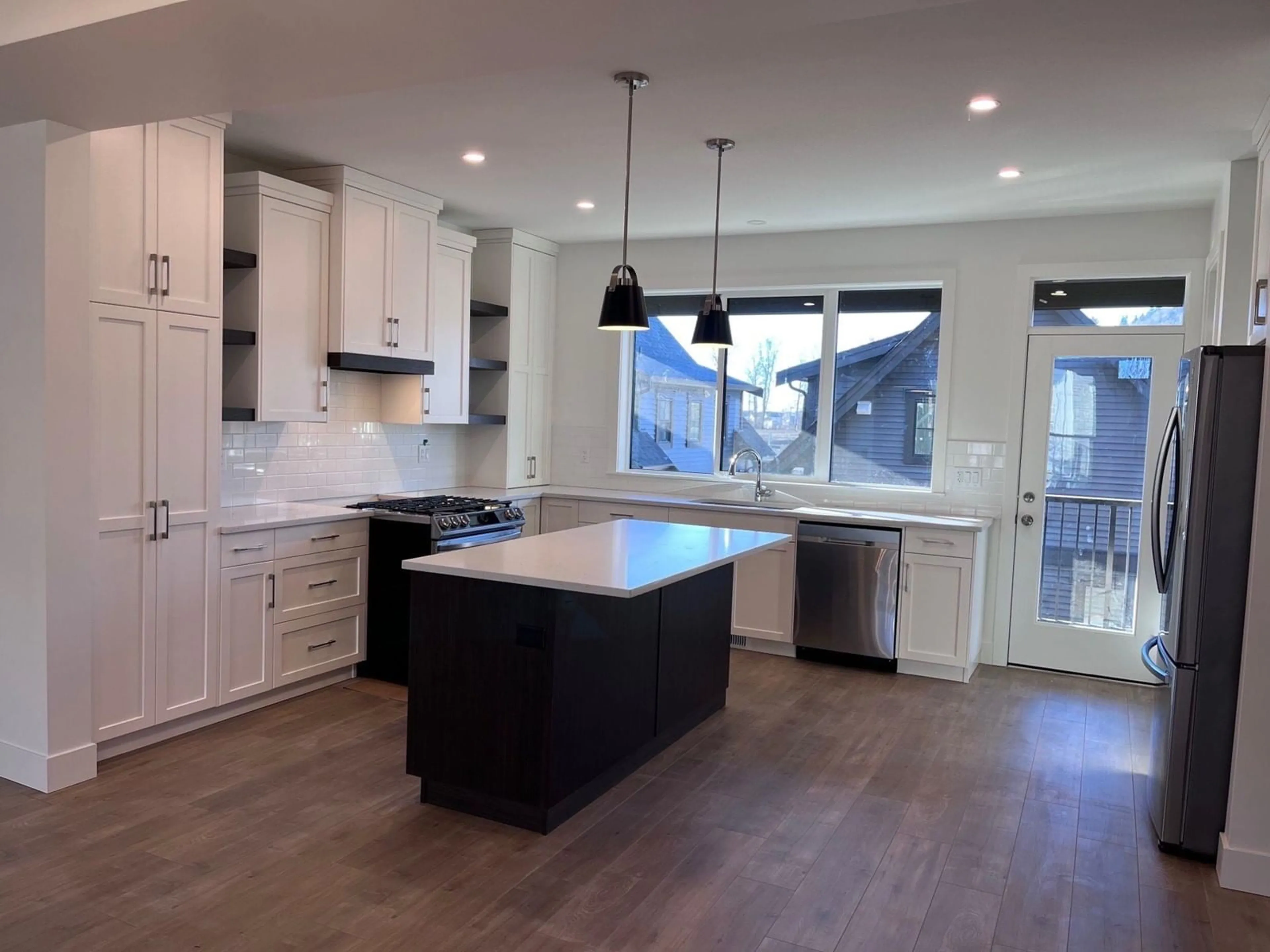 Open concept kitchen, unknown for 7873 CEDARBROOK ROAD, Chilliwack British Columbia V2R6G7