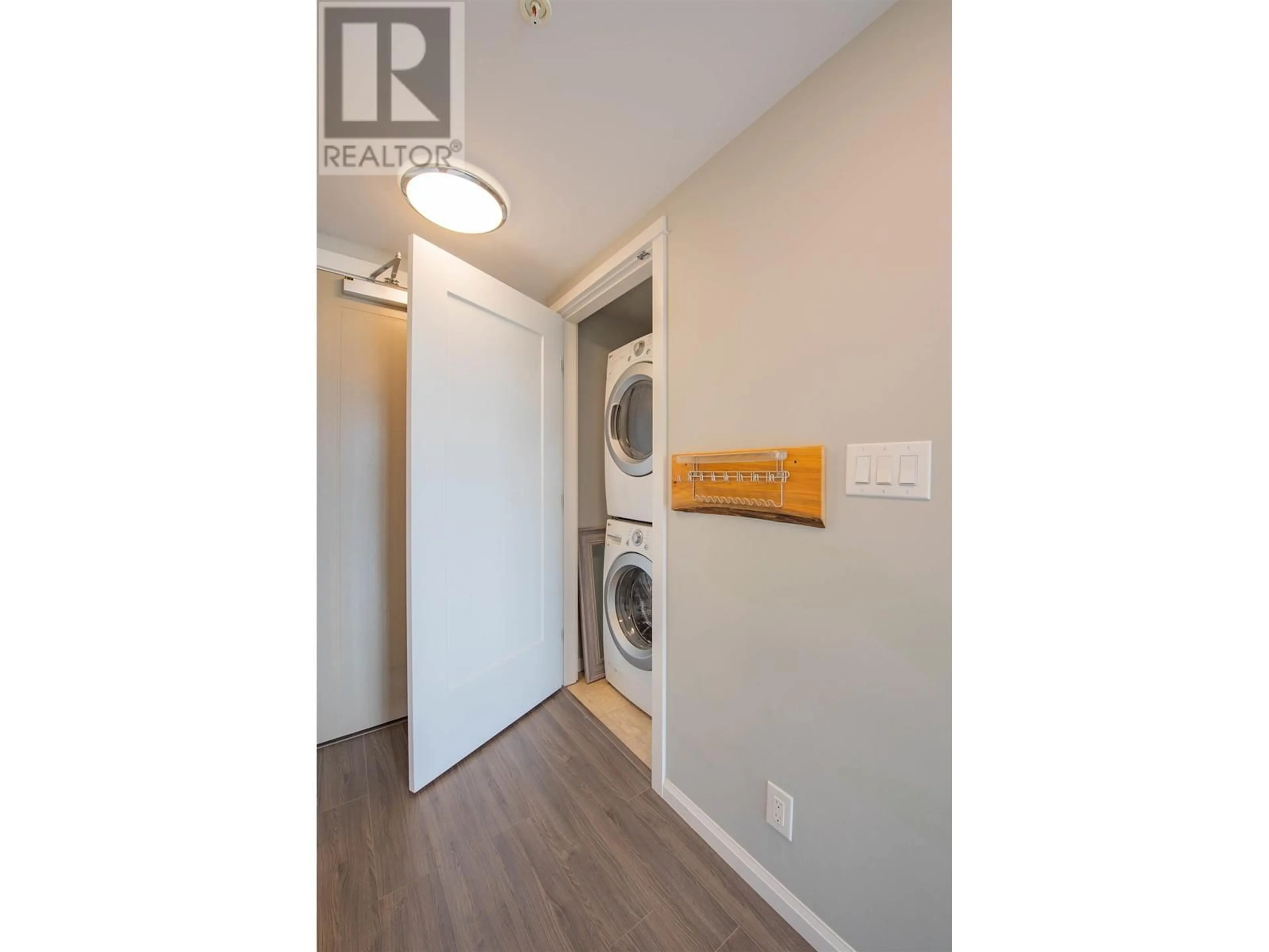 Laundry room for 1105 - 520 COMO LAKE AVENUE, Coquitlam British Columbia V3J0E8