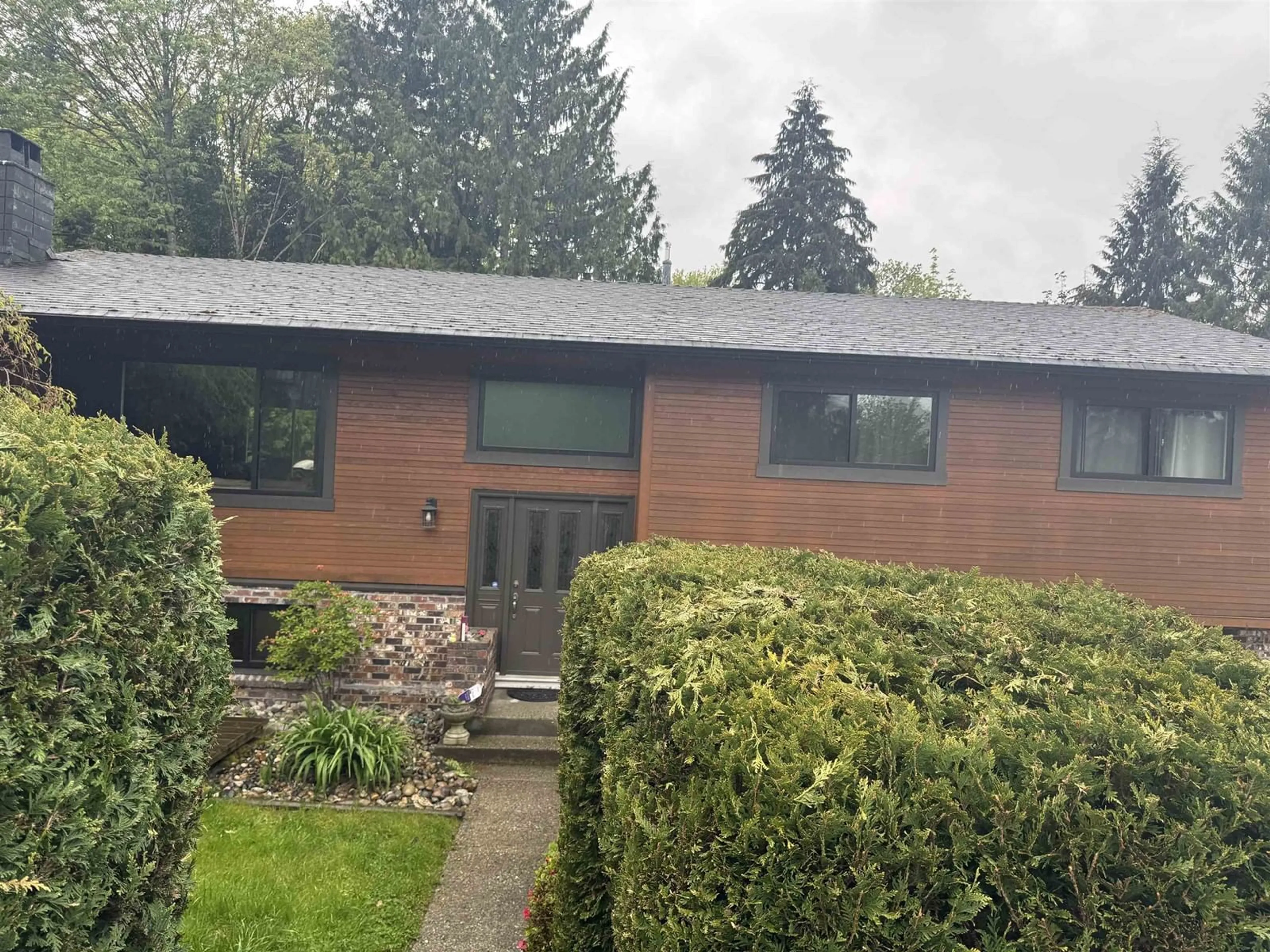 Unknown for 11285 133A, Surrey British Columbia V3R2Y8
