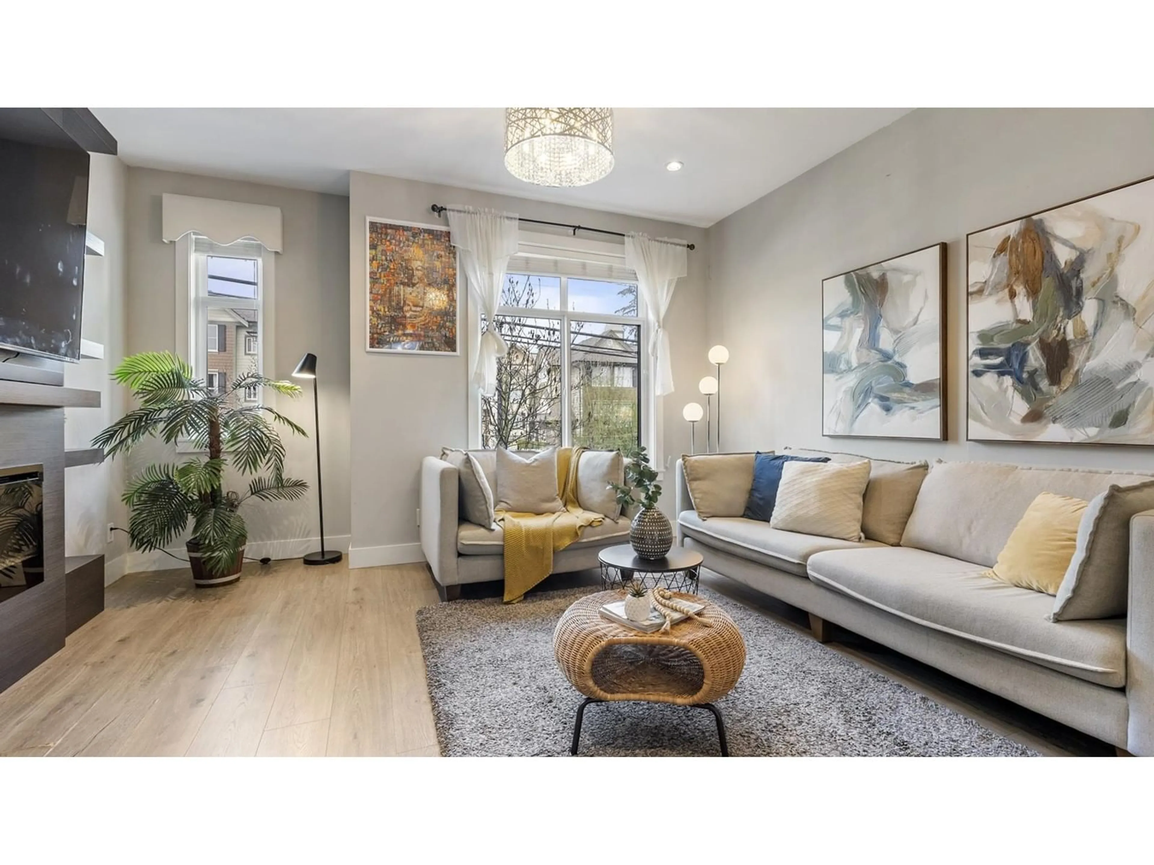 Living room with furniture, unknown for 17 - 2888 156, Surrey British Columbia V3Z0C7