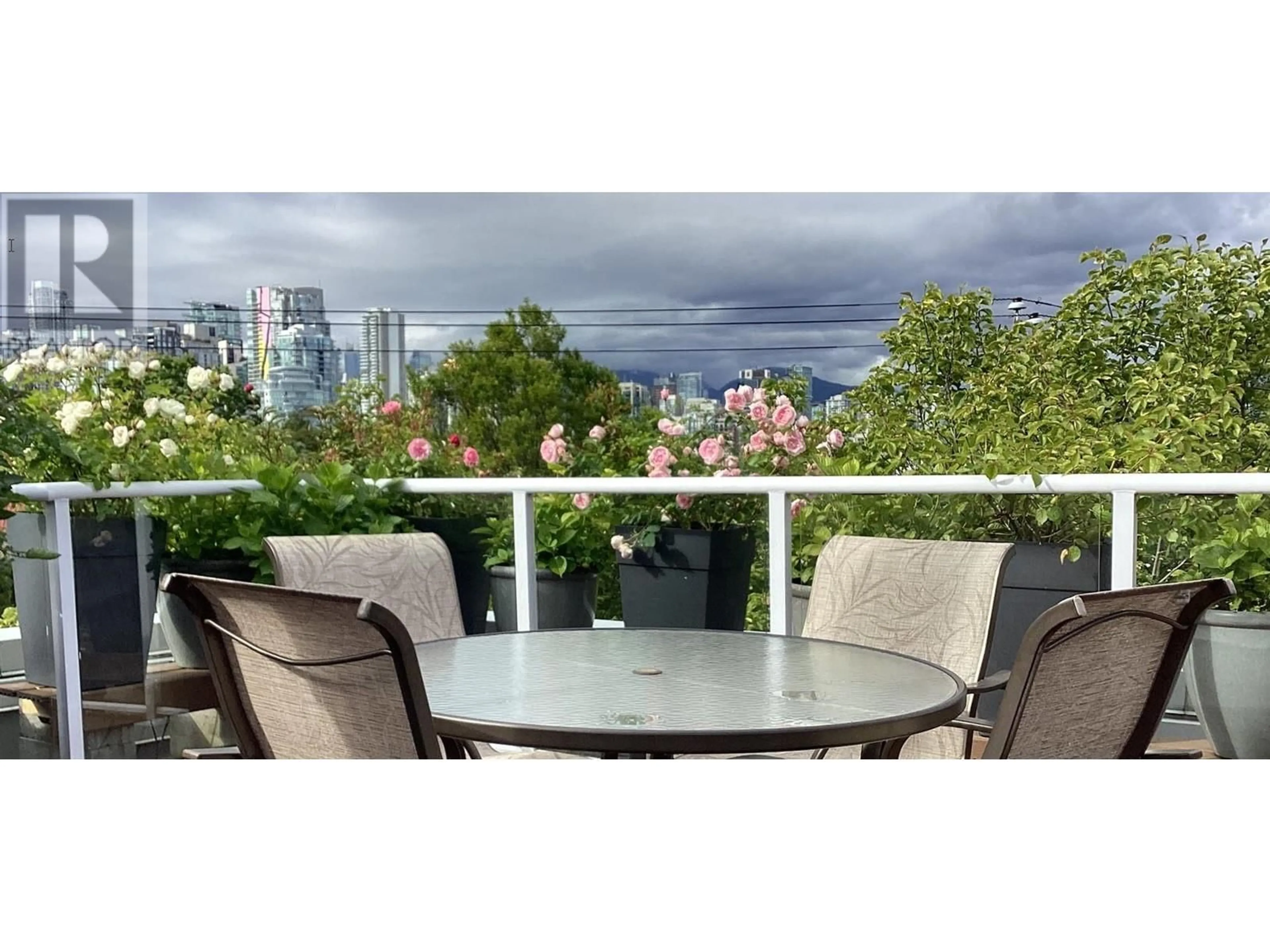 Balcony in the apartment, city buildings view from balcony for 2217 OAK STREET, Vancouver British Columbia V6H3W6