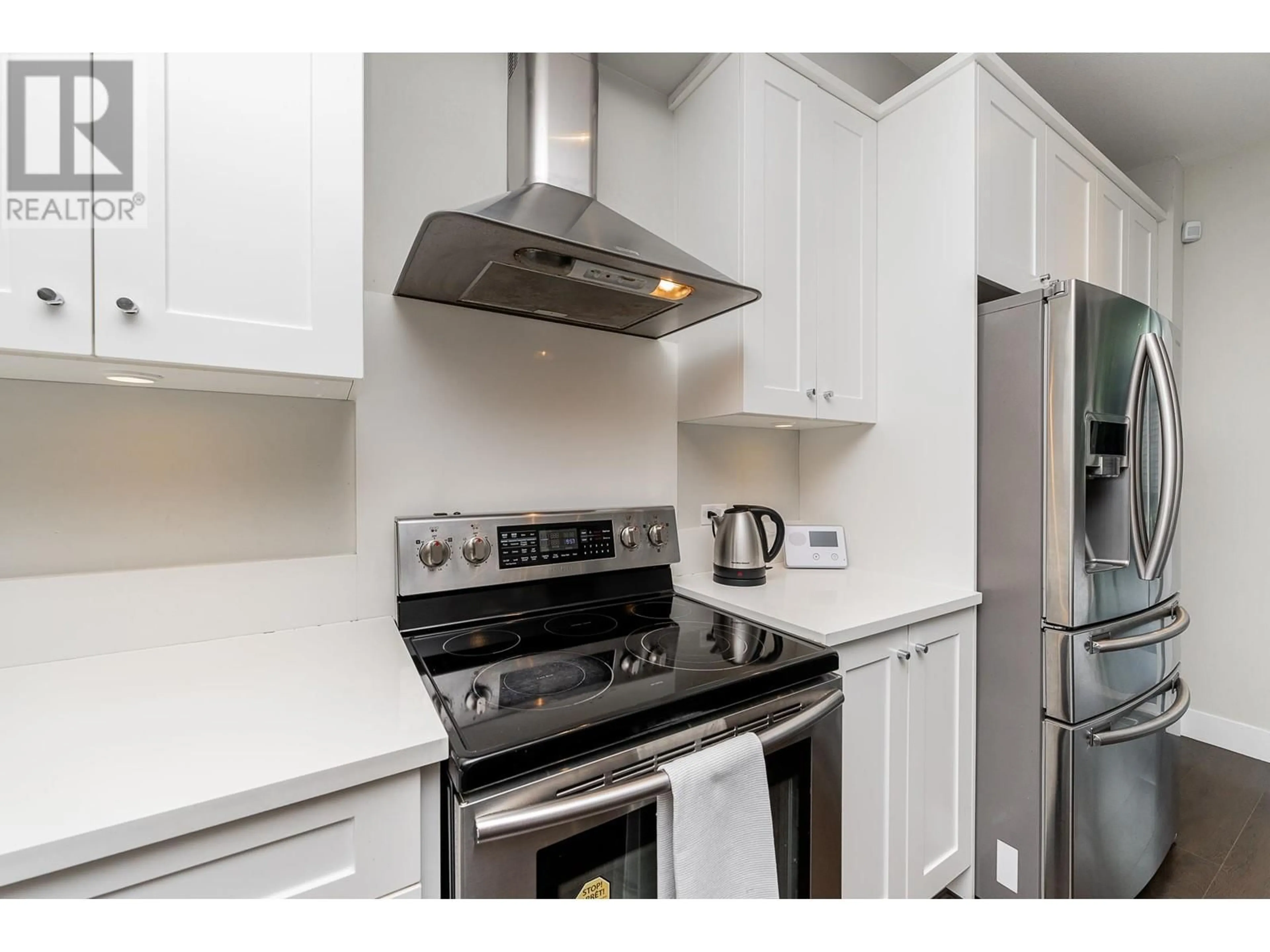 Standard kitchen, unknown for 3479 DAVID AVENUE, Coquitlam British Columbia V3E0H7