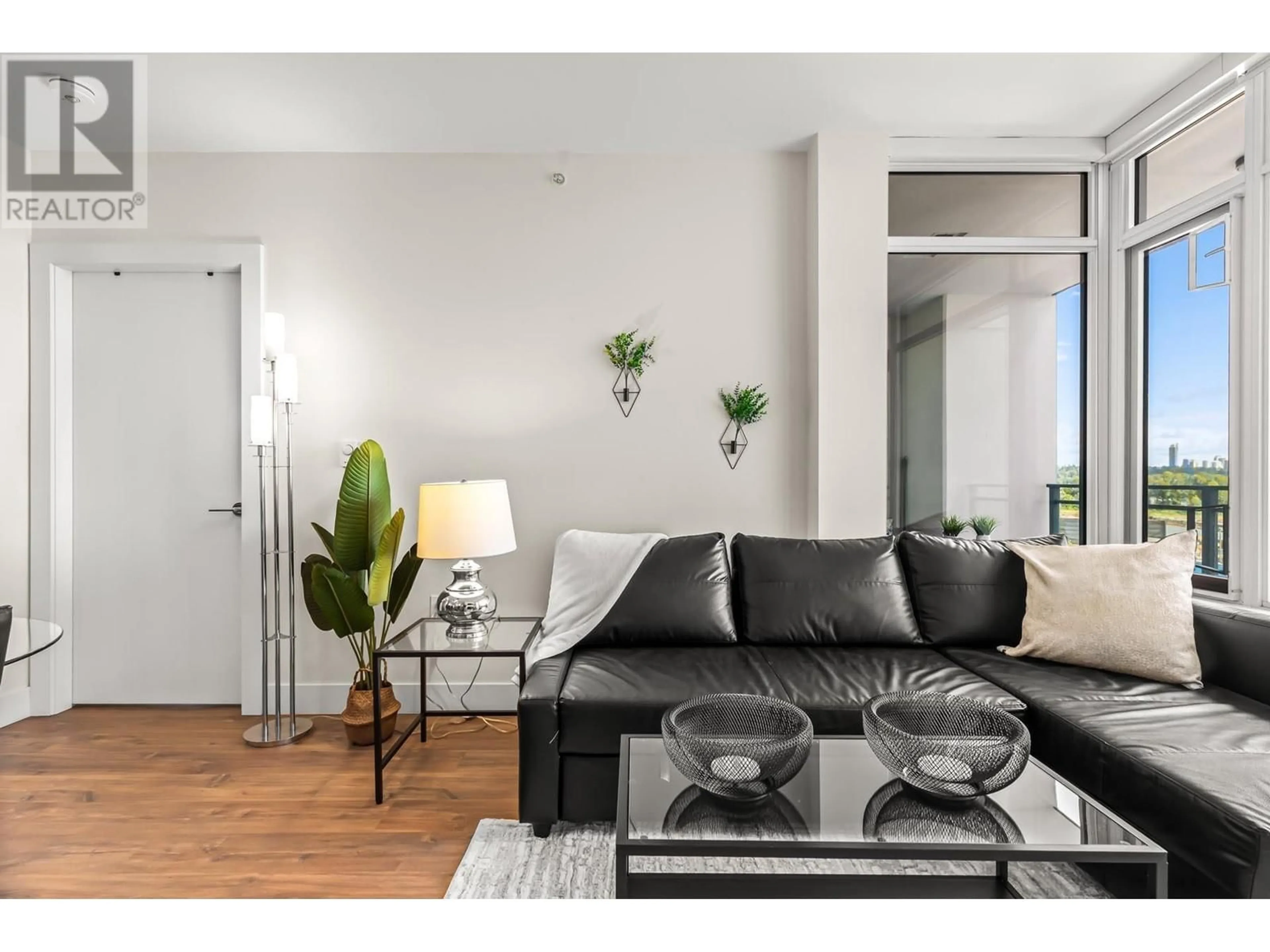 Living room with furniture, unknown for 312 - 258 NELSON'S COURT, New Westminster British Columbia V3L0J9