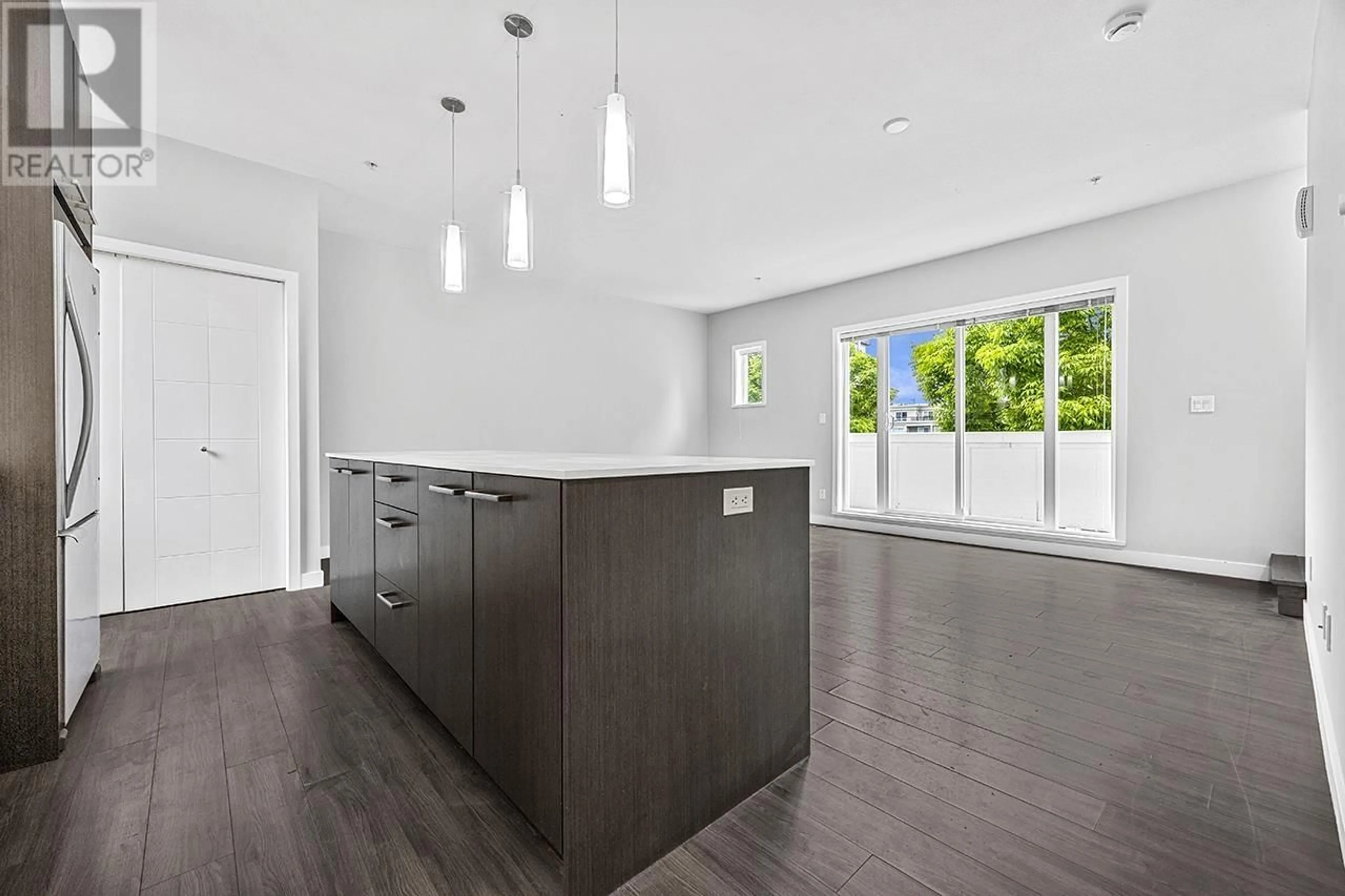 Open concept kitchen, unknown for 16 - 638 REGAN AVENUE, Coquitlam British Columbia V3J0E6