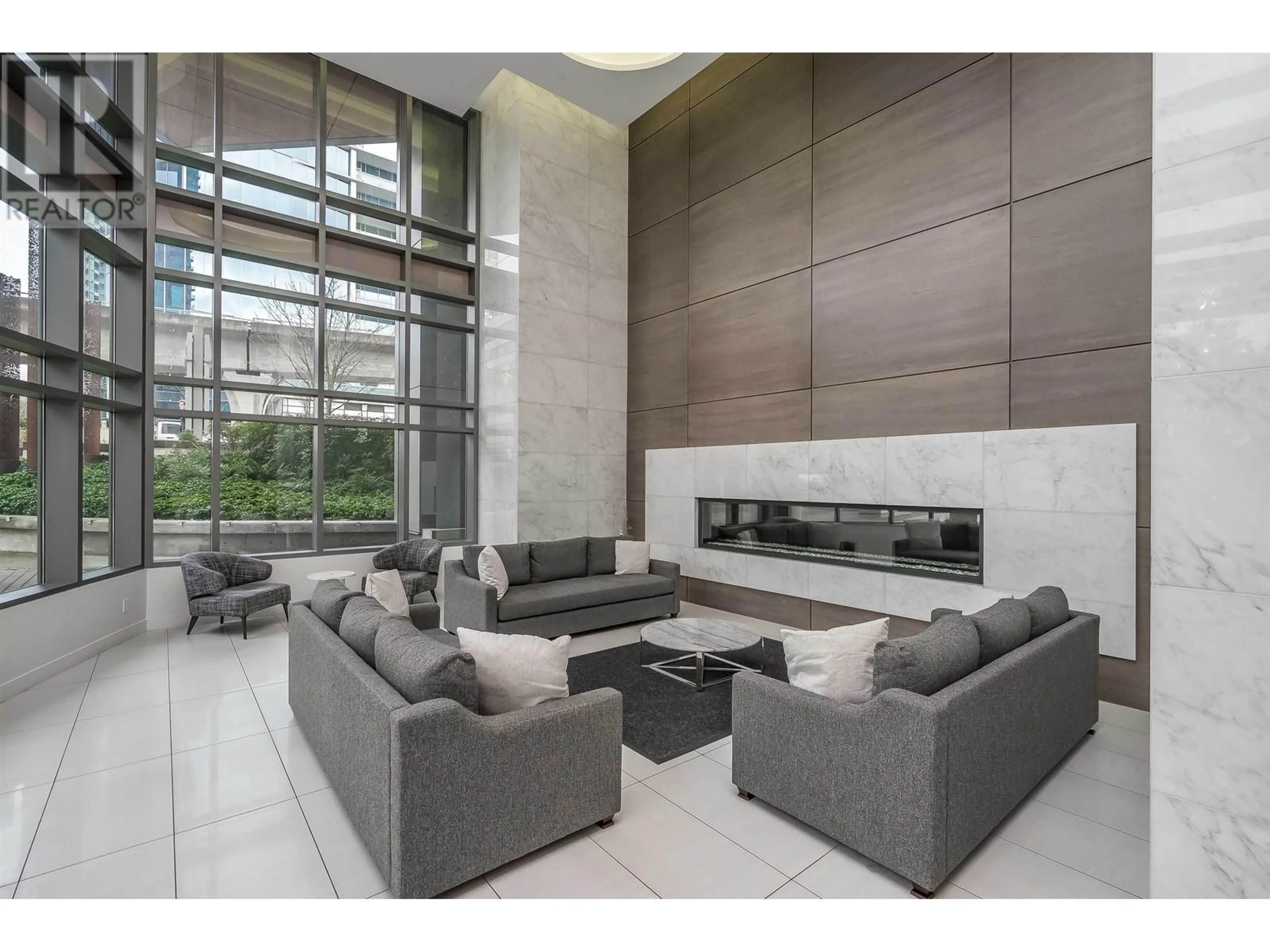 Lobby for 2803 - 2008 ROSSER AVENUE, Burnaby British Columbia V5C0H8