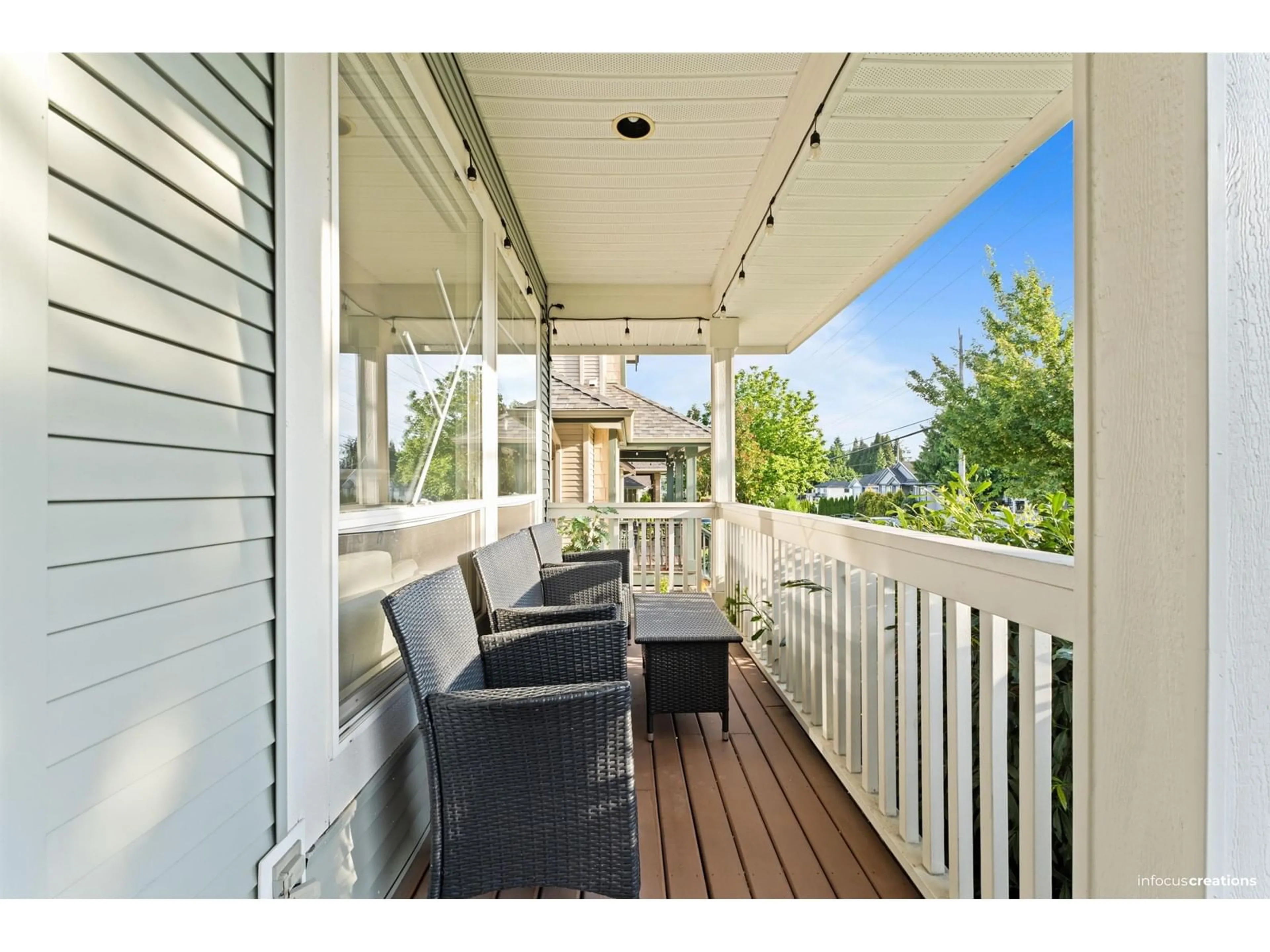 Patio, street for 5662 148, Surrey British Columbia V3S0X4