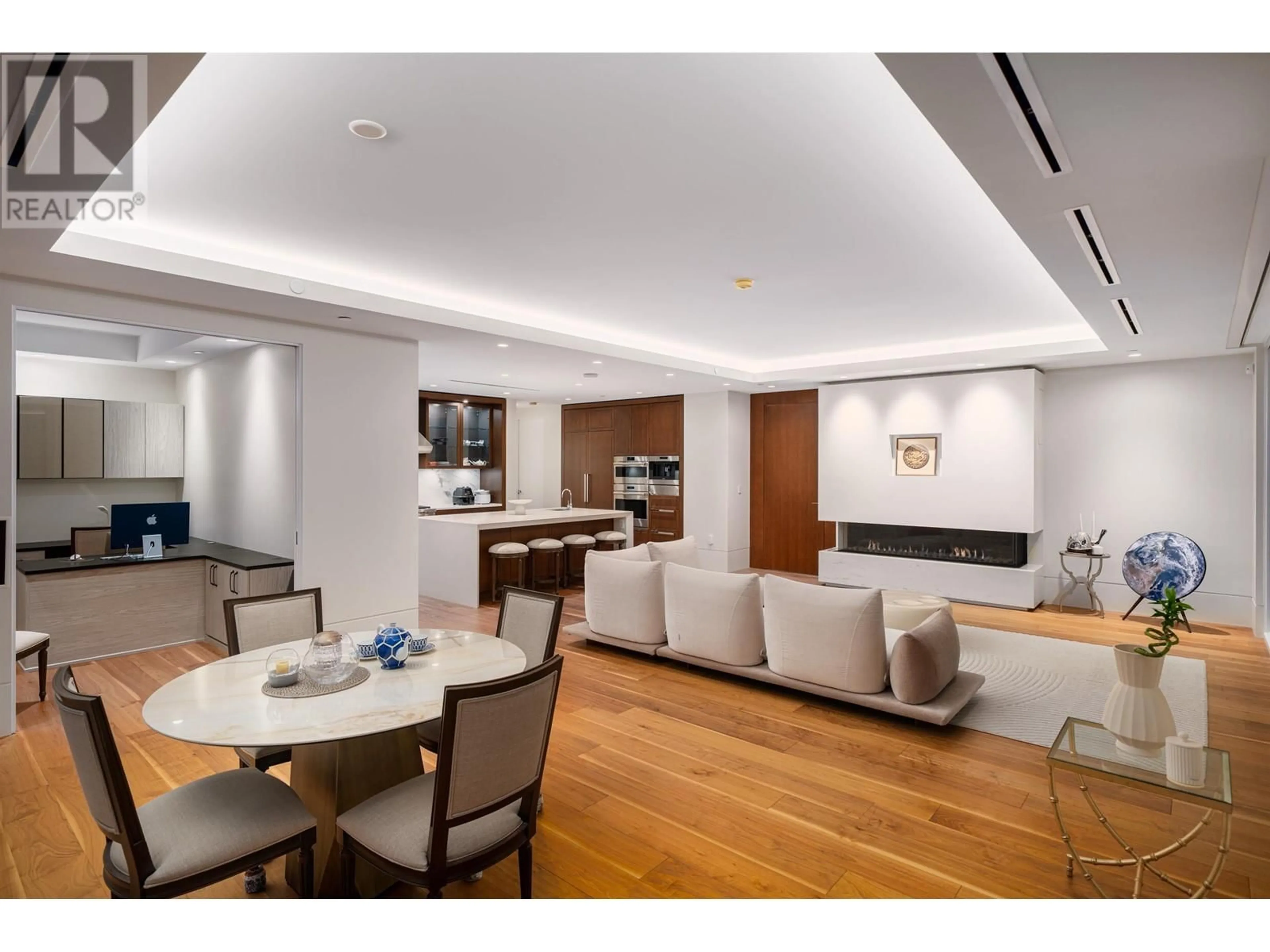 Unknown for 1002 - 2289 BELLEVUE AVENUE, Vancouver British Columbia V7V1C5