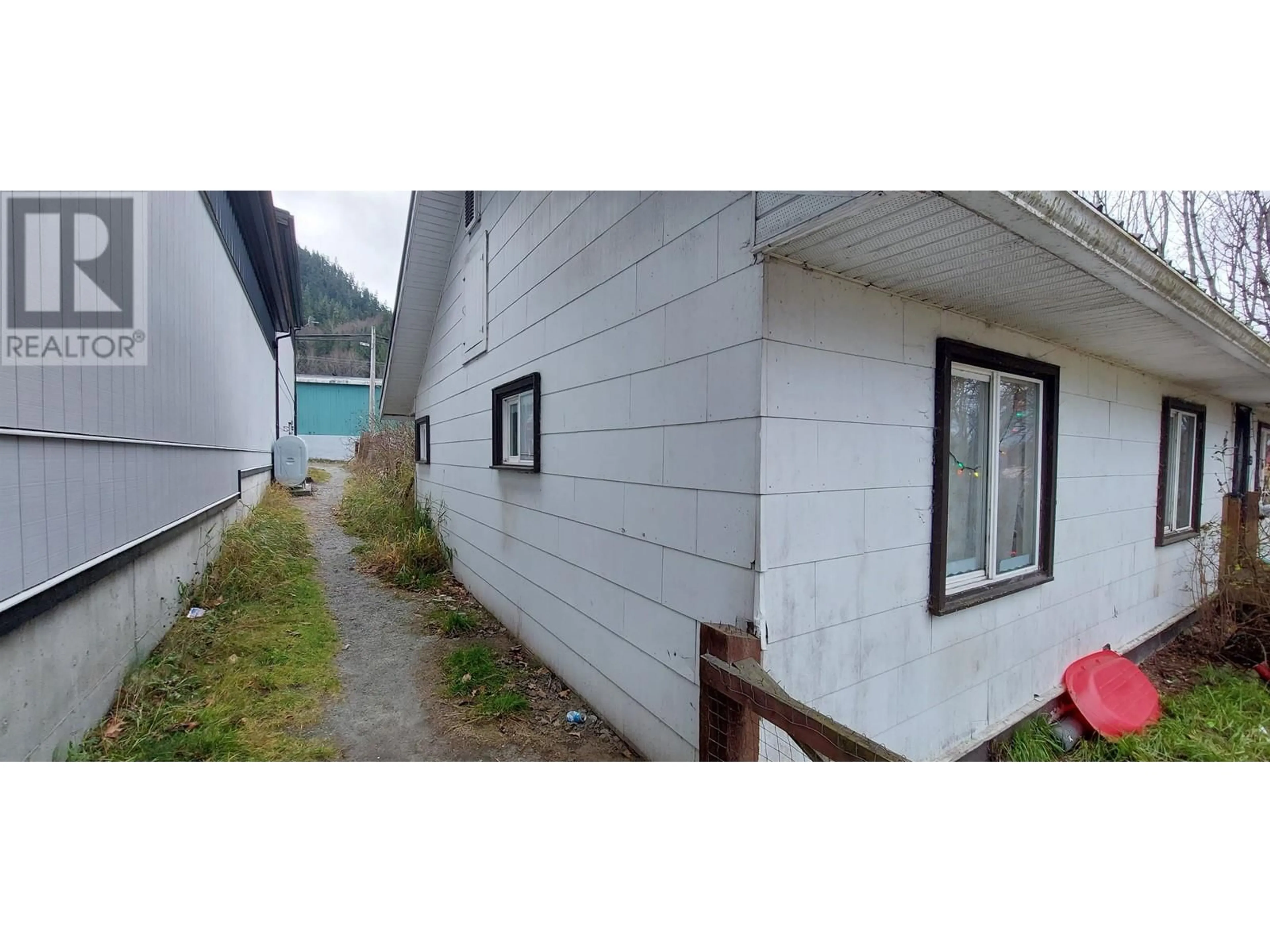 Unknown for 633 CLIFF STREET, Bella Coola British Columbia V0T1C0