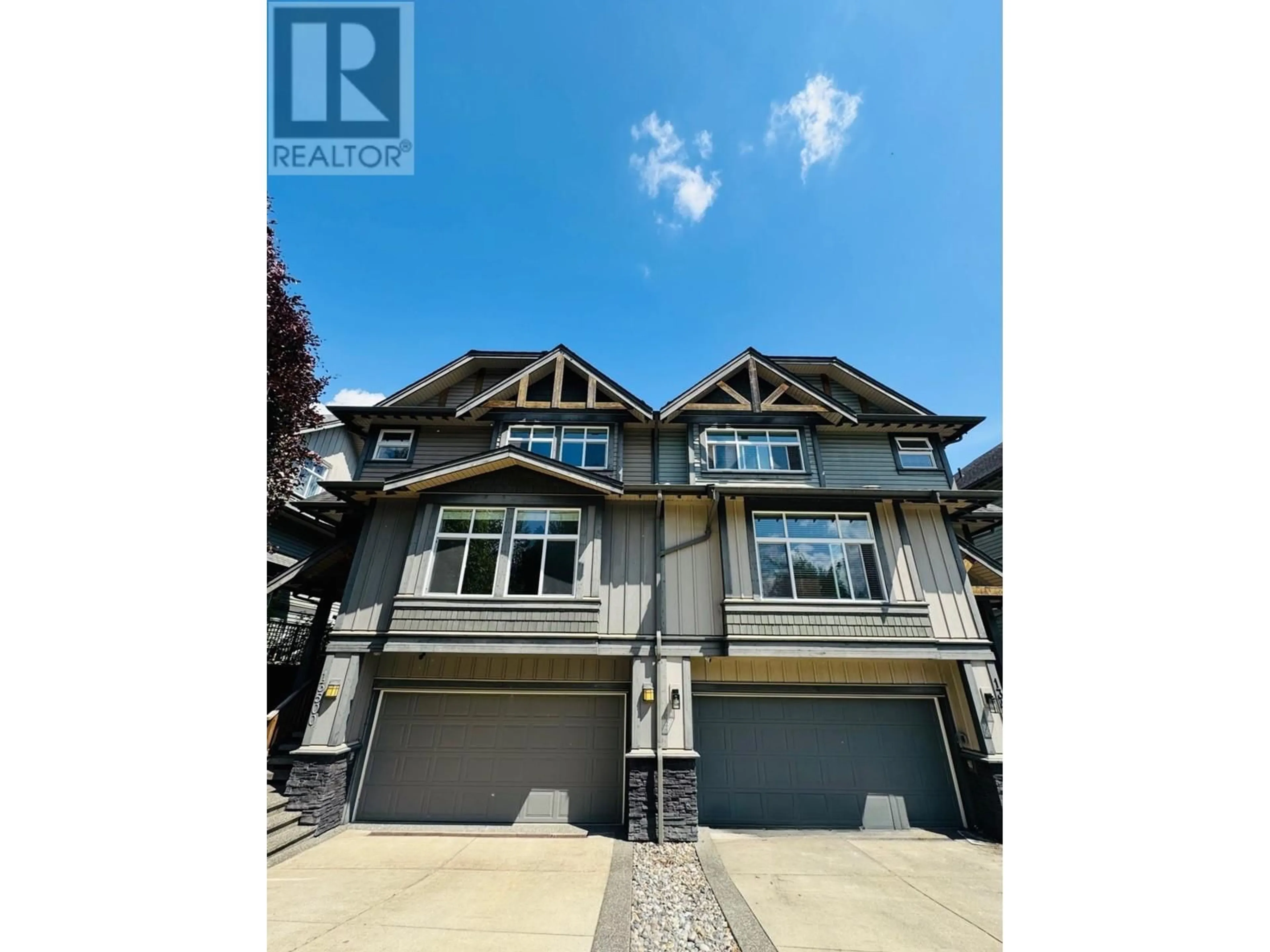 A pic from outside/outdoor area/front of a property/back of a property/a pic from drone, street for 13500 229 LOOP, Maple Ridge British Columbia V4R0E5