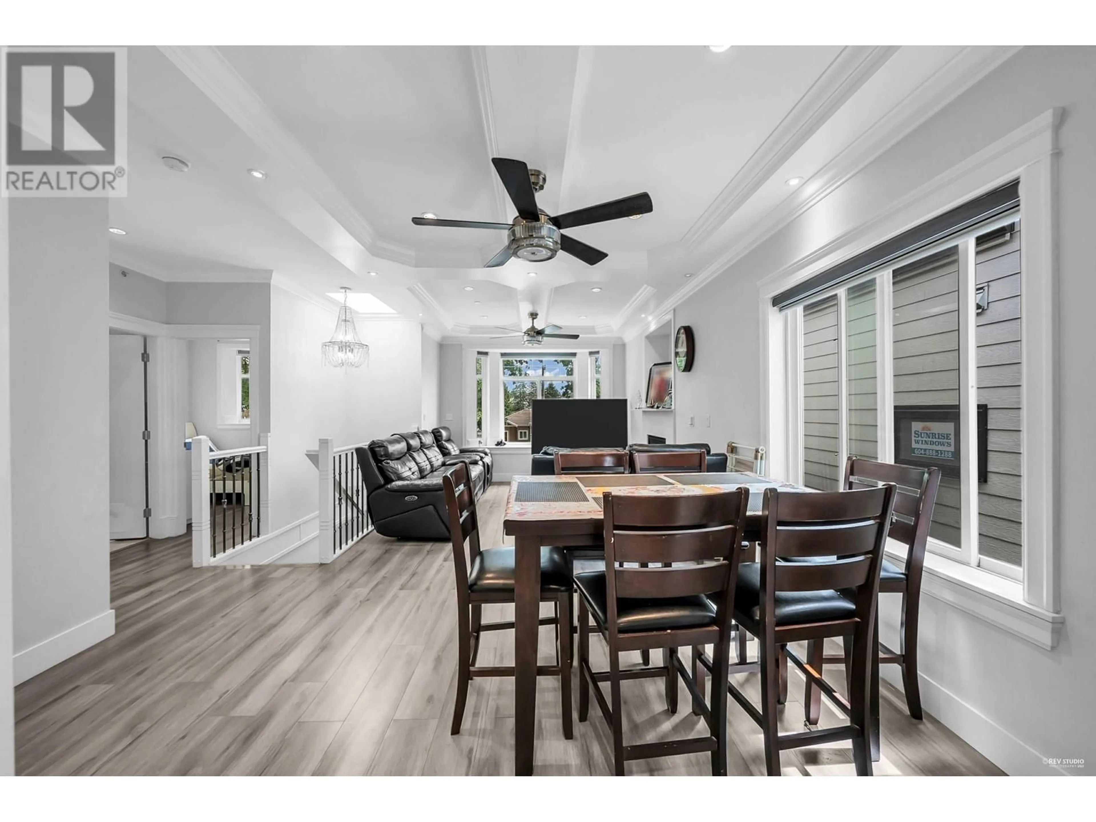 Open concept kitchen, wood/laminate floor for 765 SKEENA STREET, Vancouver British Columbia V5K4P4