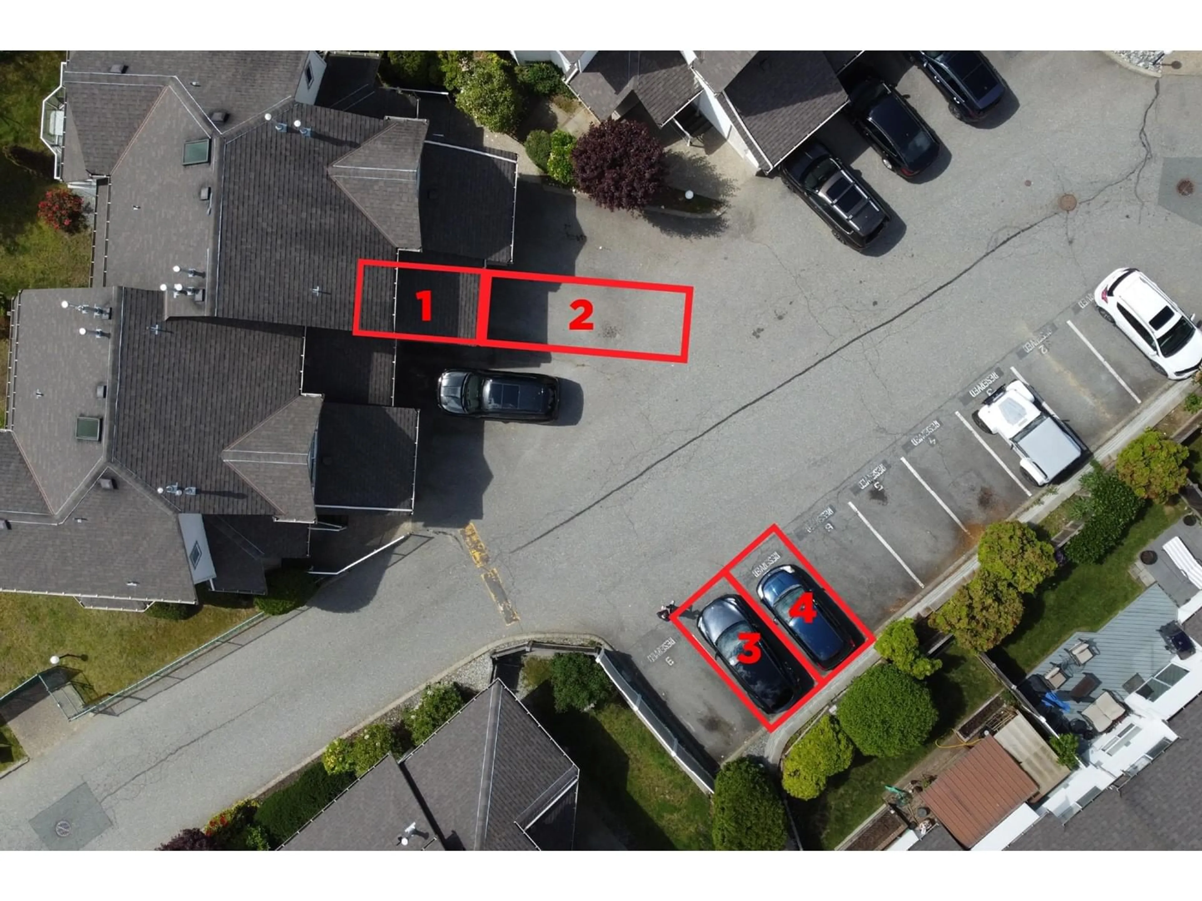 A pic from outside/outdoor area/front of a property/back of a property/a pic from drone, street for 50 - 32361 MCRAE, Mission British Columbia V2V4X7
