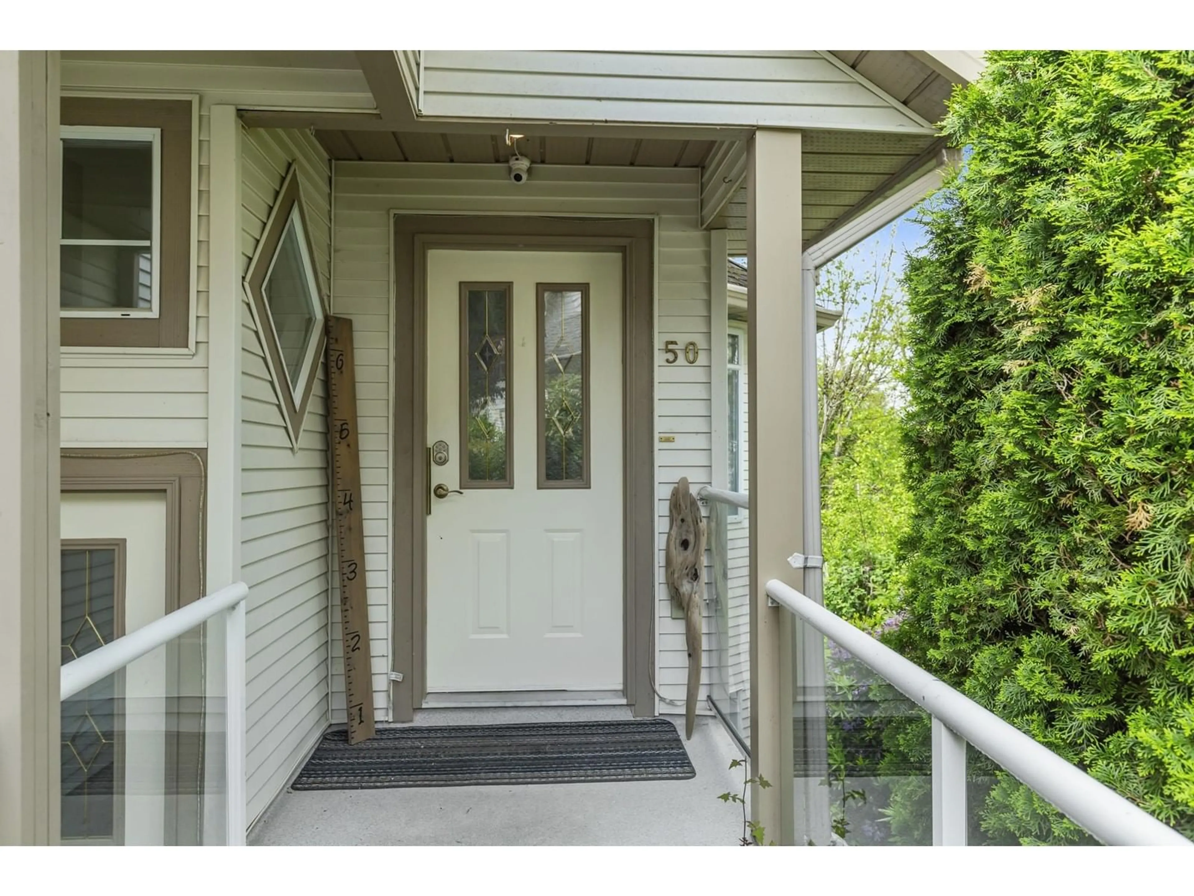 Indoor entryway for 50 - 32361 MCRAE, Mission British Columbia V2V4X7