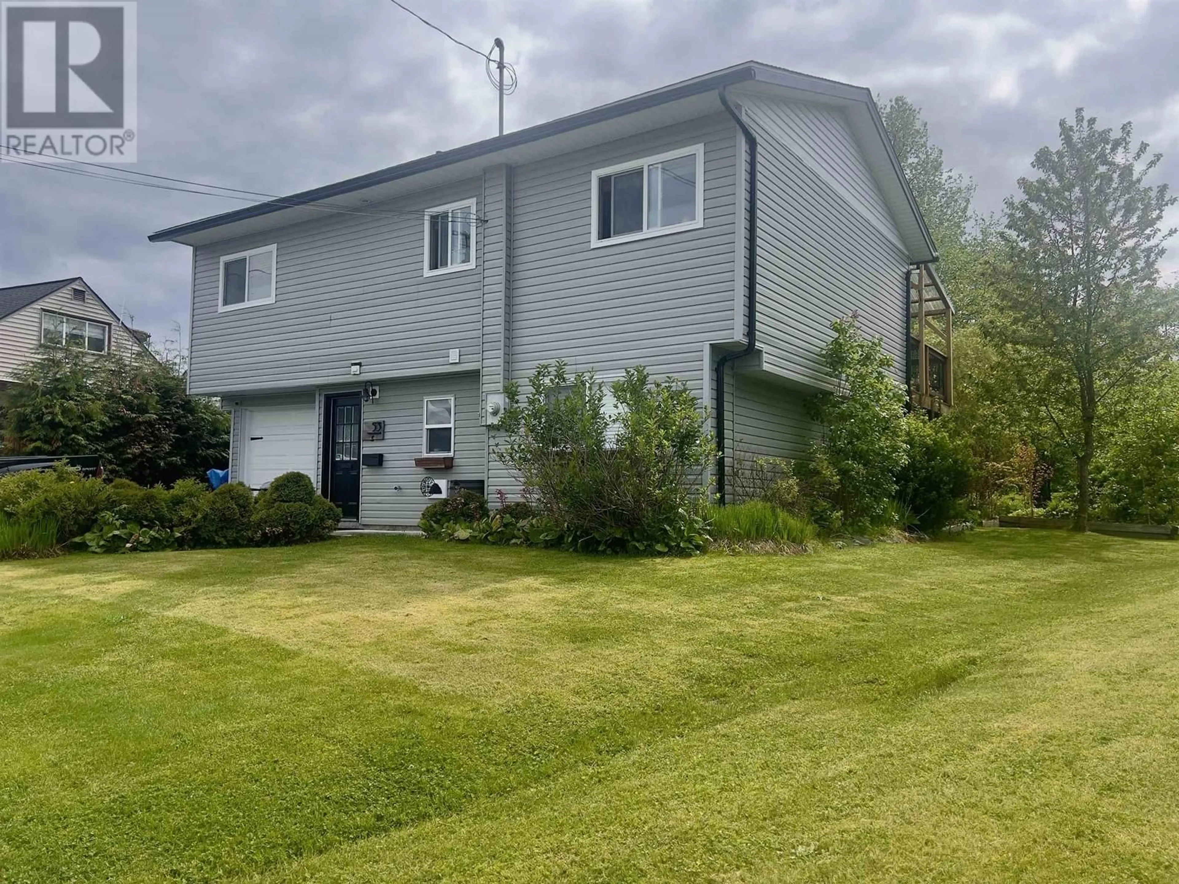 A pic from outside/outdoor area/front of a property/back of a property/a pic from drone, unknown for 53 TEAL STREET, Kitimat British Columbia V8C1K9