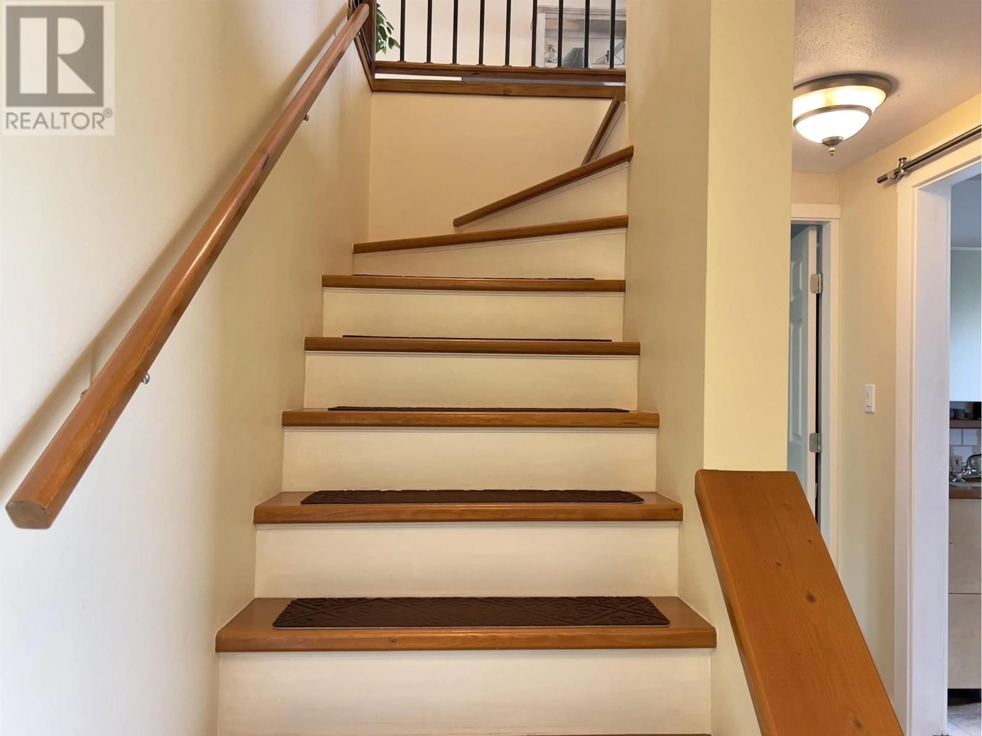 Stairs for 53 TEAL STREET, Kitimat British Columbia V8C1K9