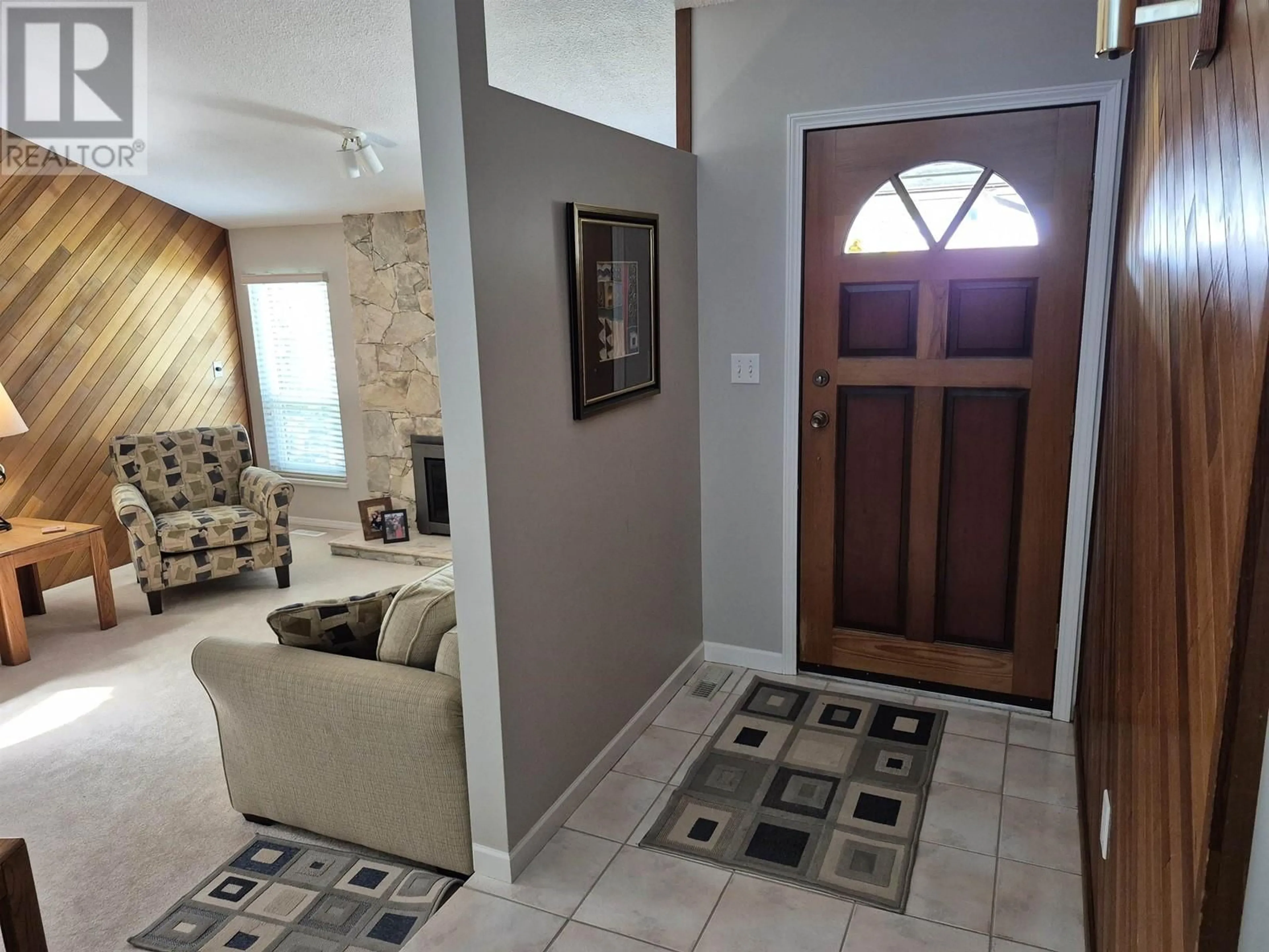Indoor entryway for 1964 CAMPBELL AVENUE, Port Coquitlam British Columbia V3C4T2