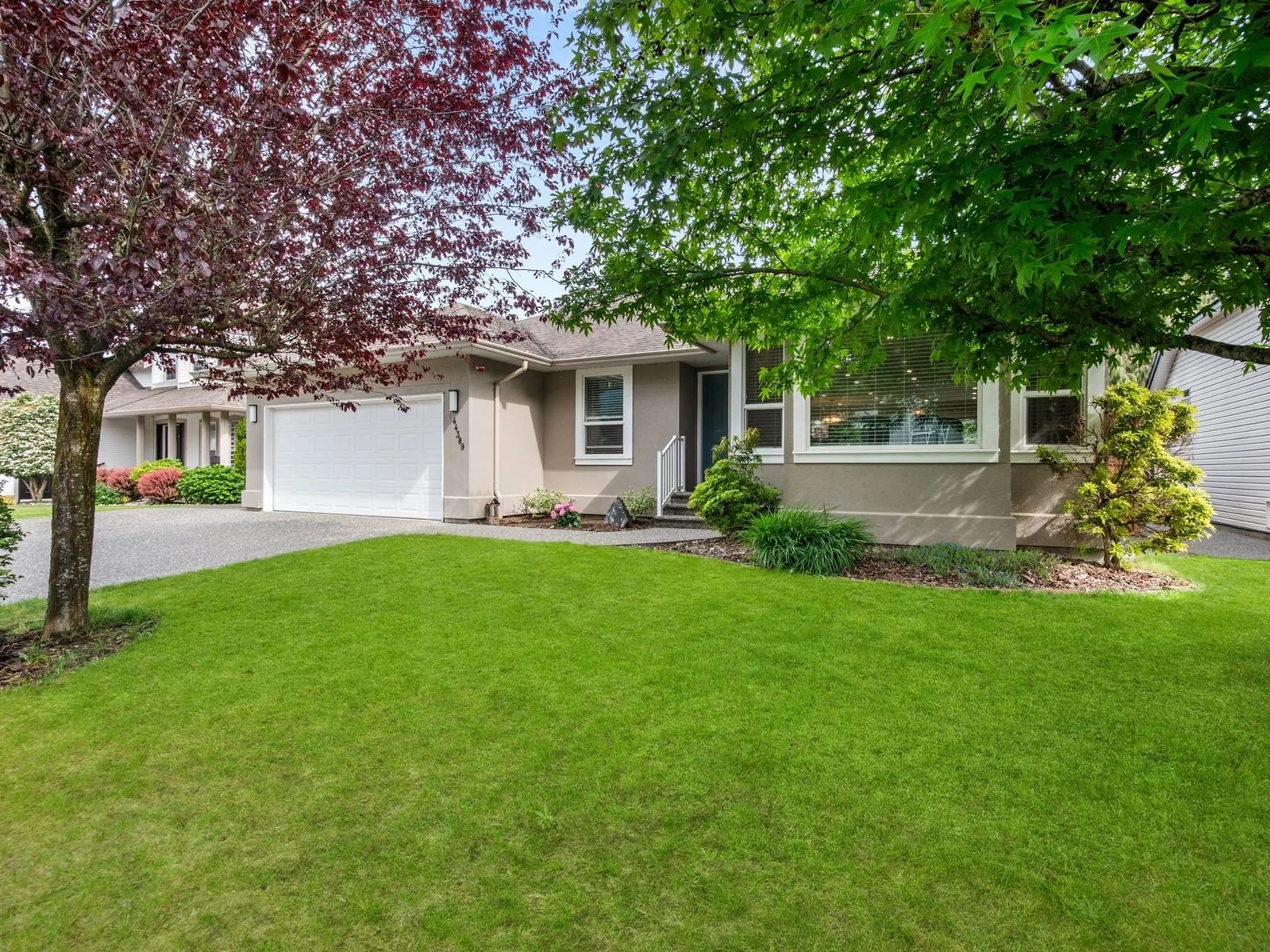 Home with vinyl exterior material, street for 44389 ELSIE PLACE, Chilliwack British Columbia V2R5L1