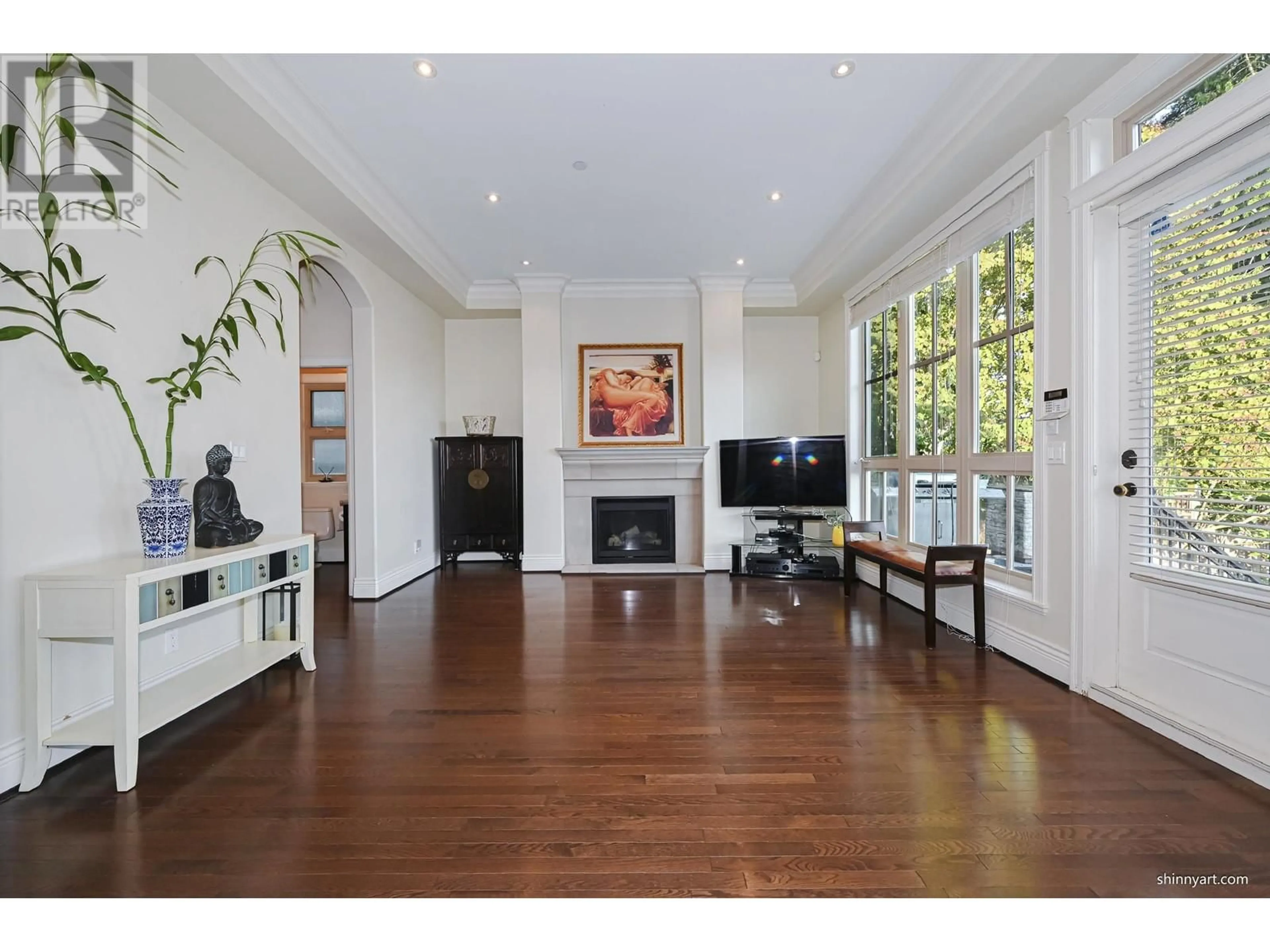 Unknown for 4038 33RD AVENUE, Vancouver British Columbia V6N2J1