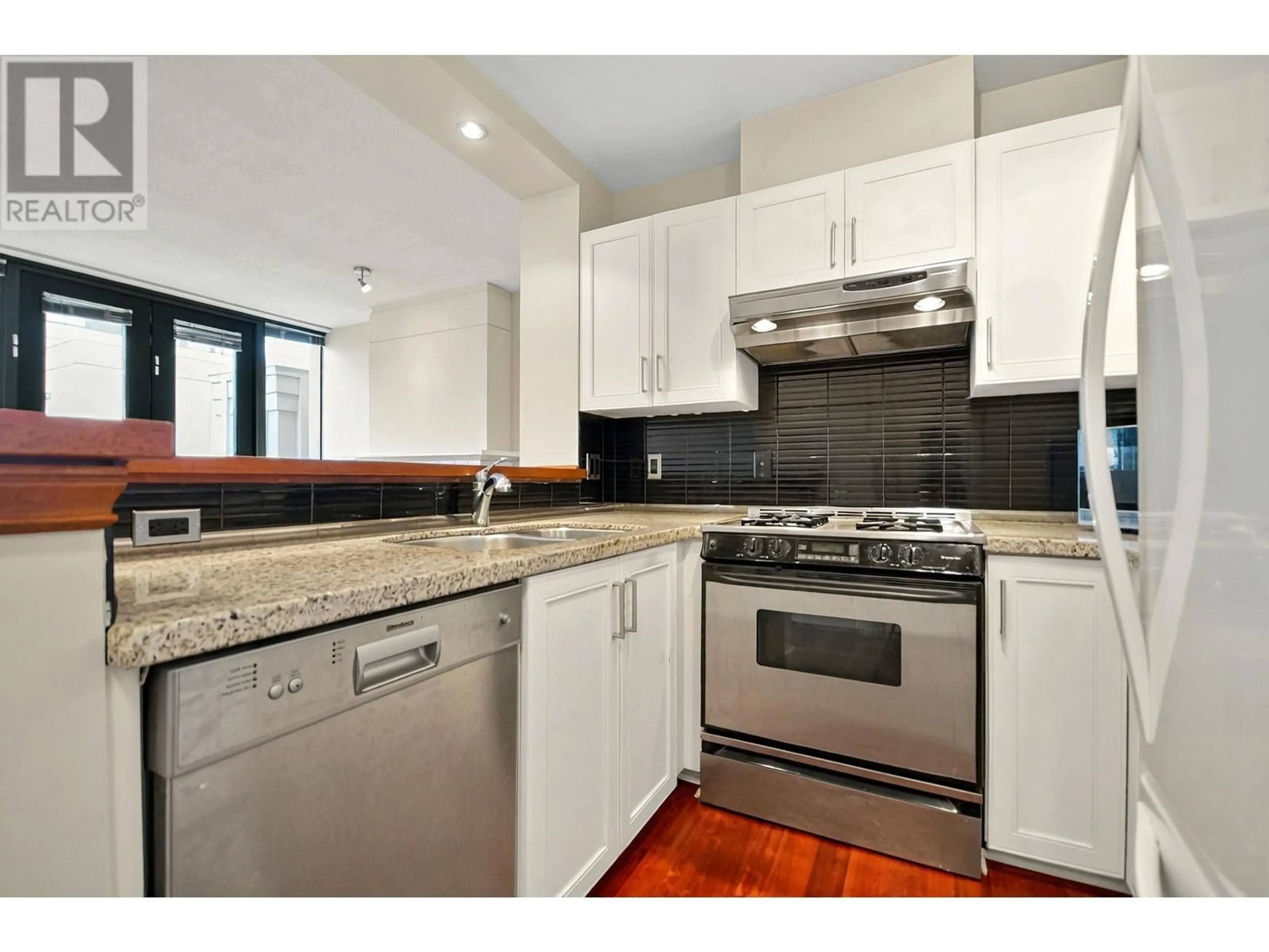 Standard kitchen, unknown for 407 - 2788 VINE STREET, Vancouver British Columbia V6K4S5