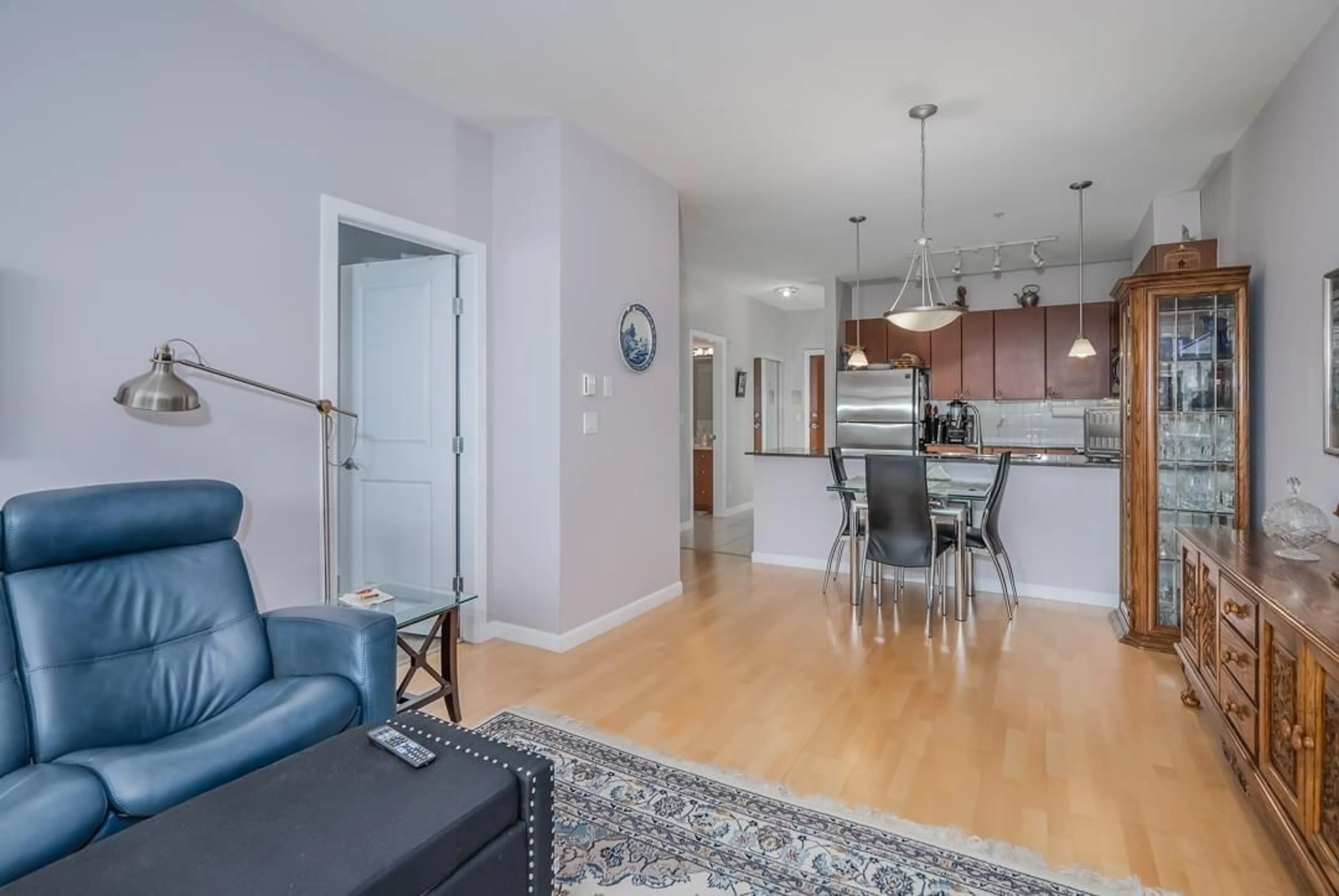 Living room with furniture, unknown for 209 - 15380 102A, Surrey British Columbia V3R0B3