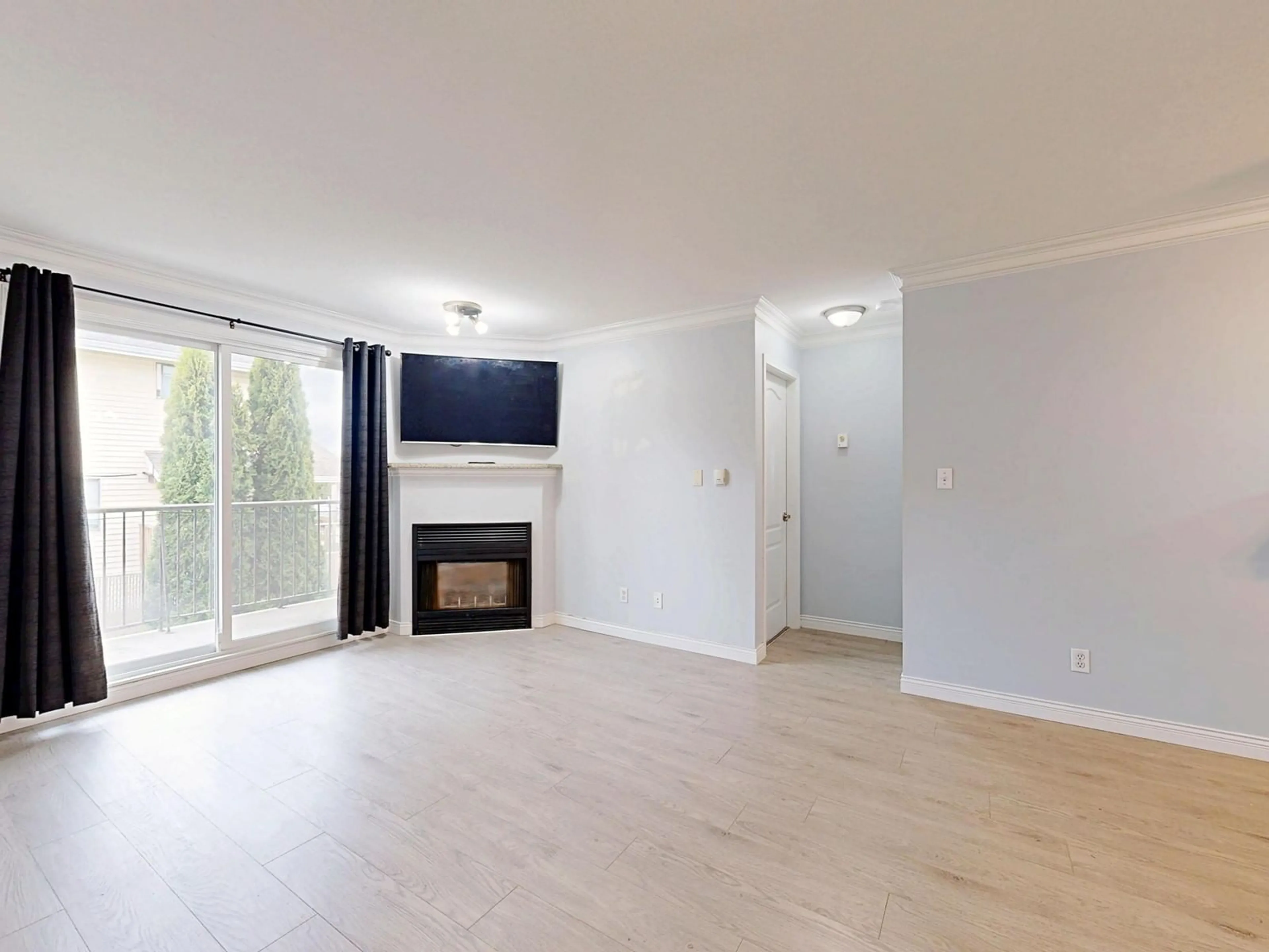 A pic of a room for 202 - 33887 MARSHALL, Abbotsford British Columbia V2S1L6