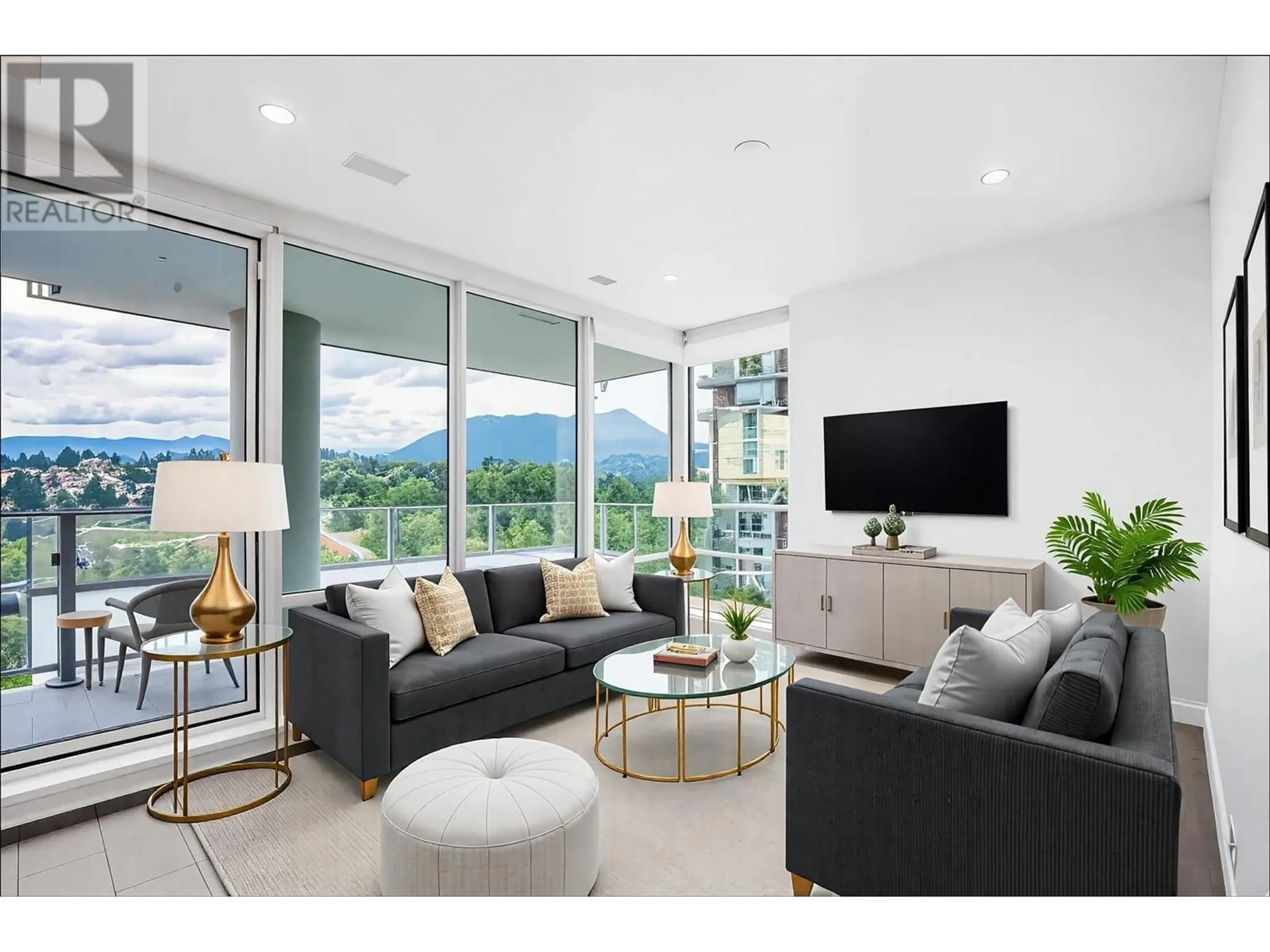 Living room with furniture, unknown for 901 - 1500 FERN STREET, North Vancouver British Columbia V7J0A9