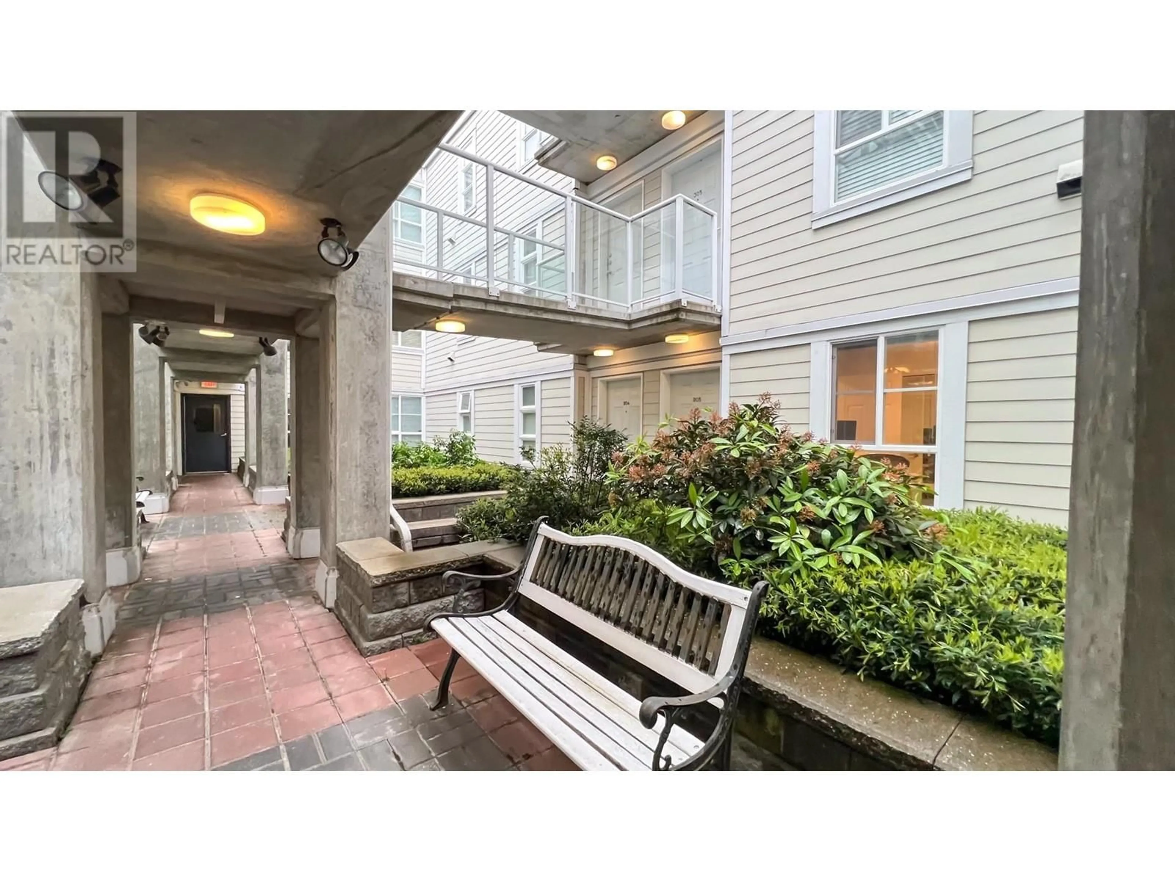 Patio, street for 205 - 2102 38TH AVENUE, Vancouver British Columbia V6M1R9