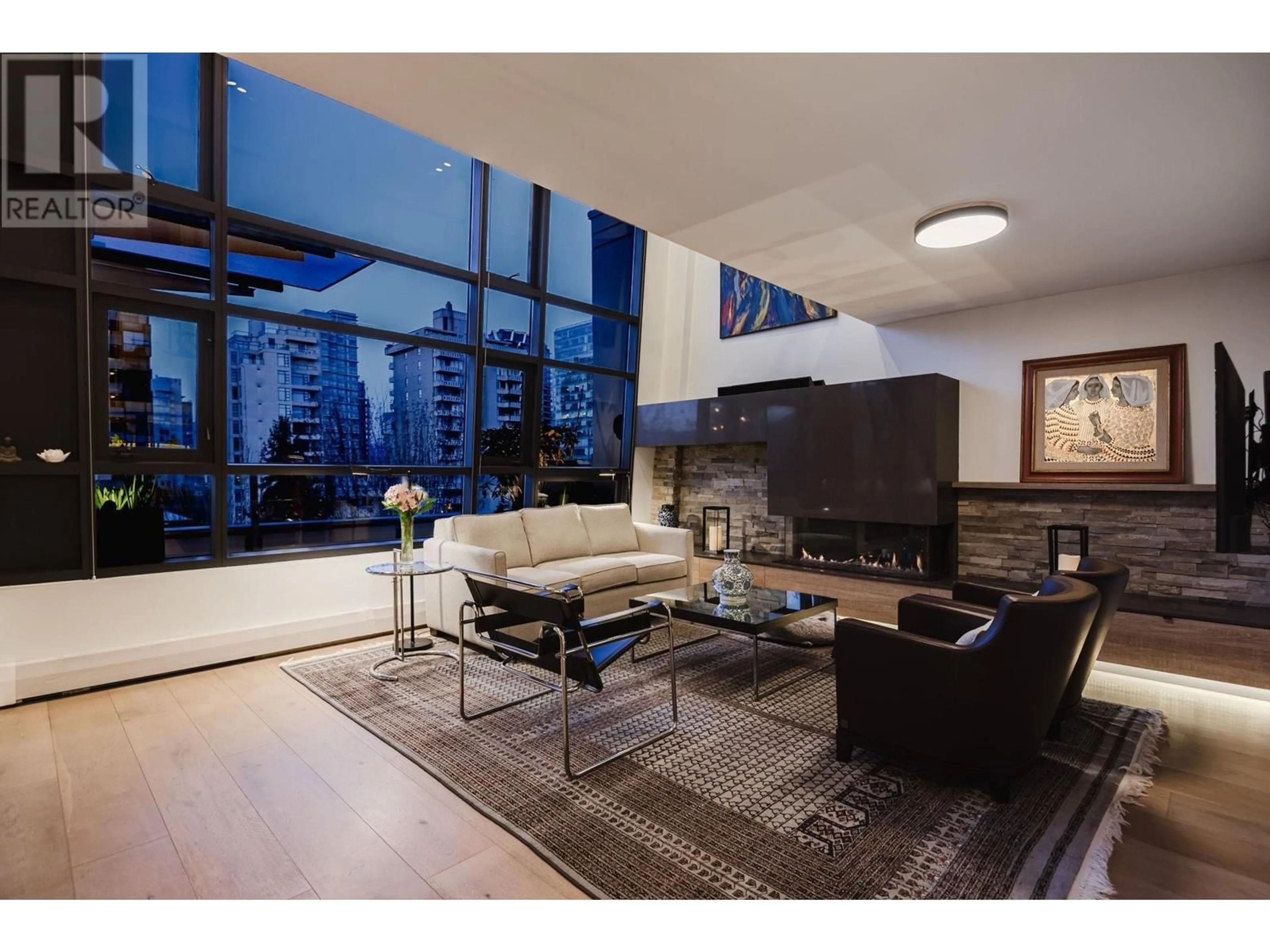 Living room with furniture, unknown for PH7 - 1688 ROBSON STREET, Vancouver British Columbia V6G1C7